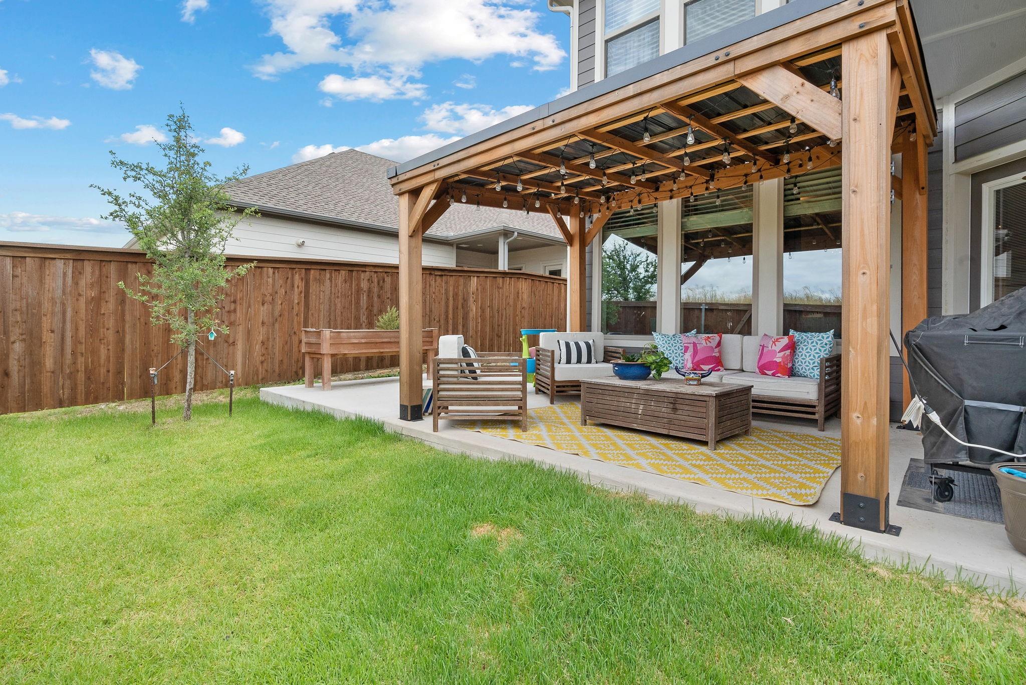 main property photo 24