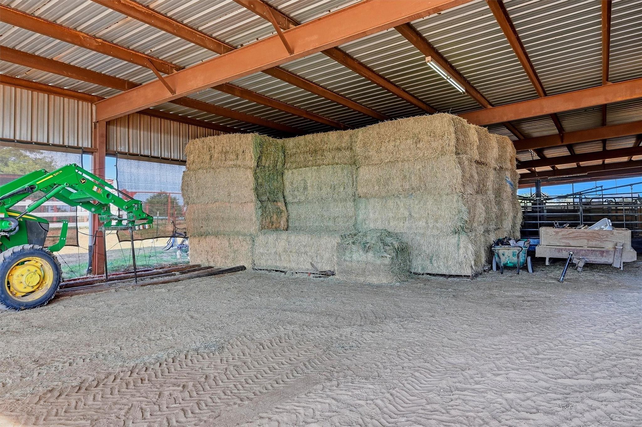 main property photo 32