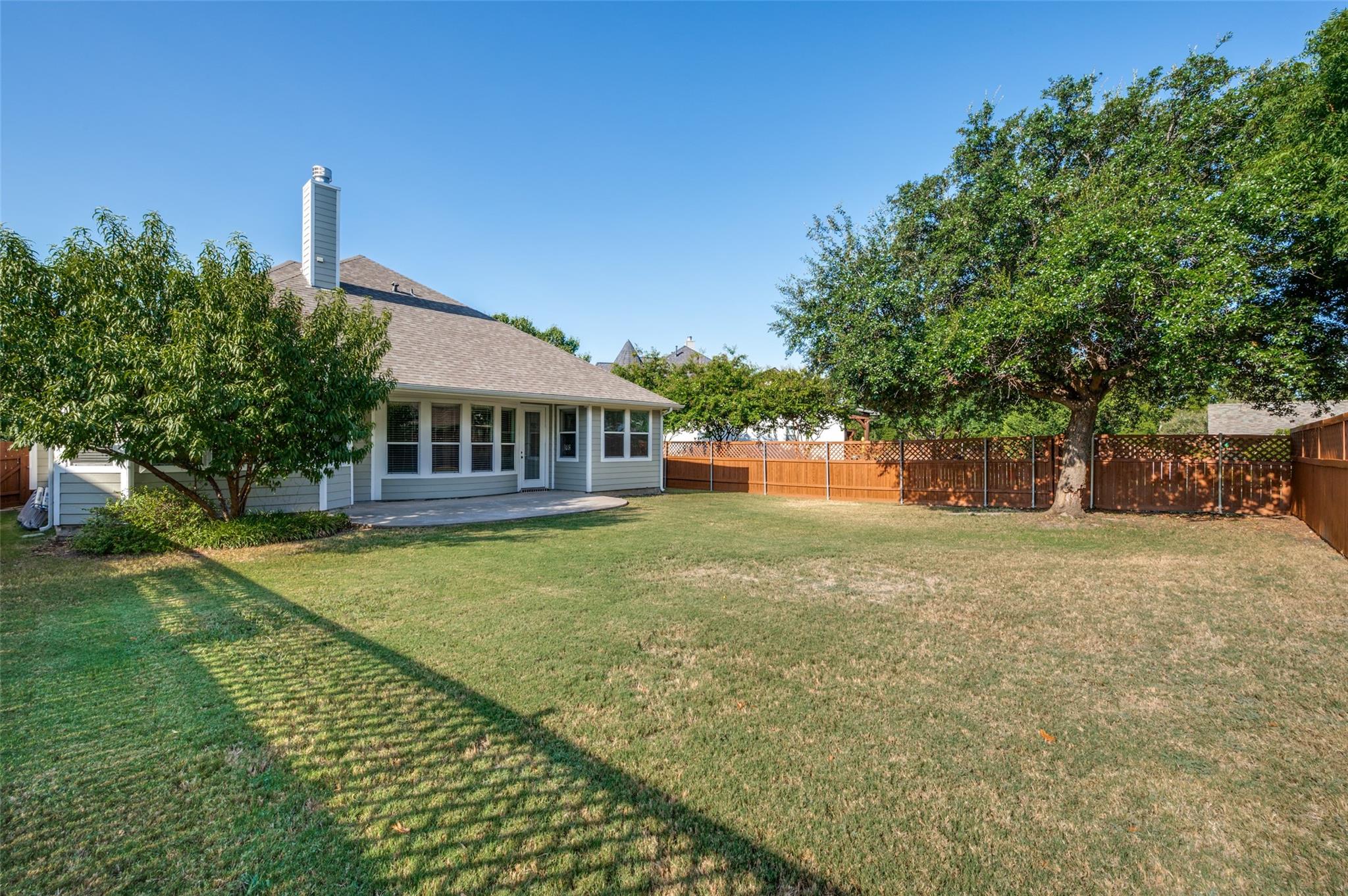 main property photo 22