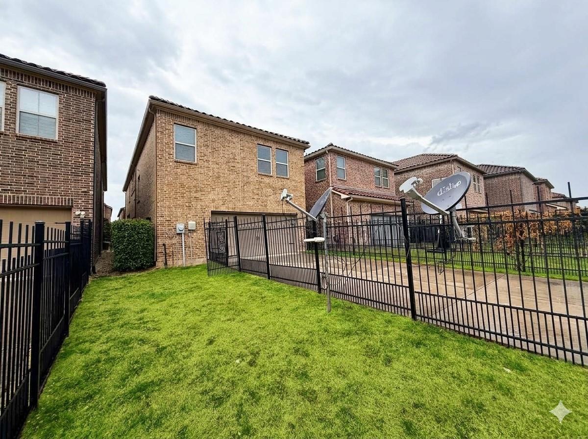 main property photo 32