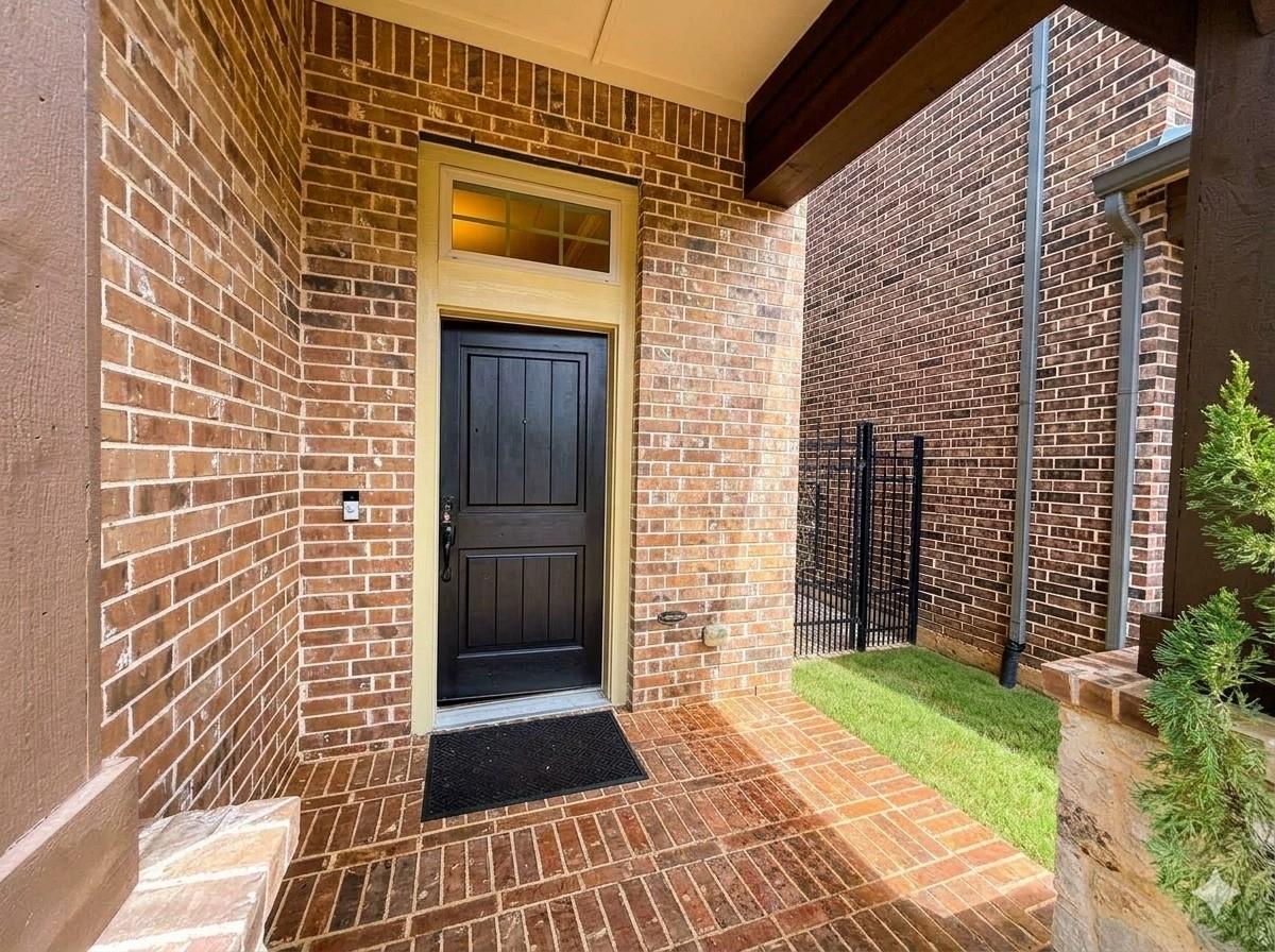 main property photo 4