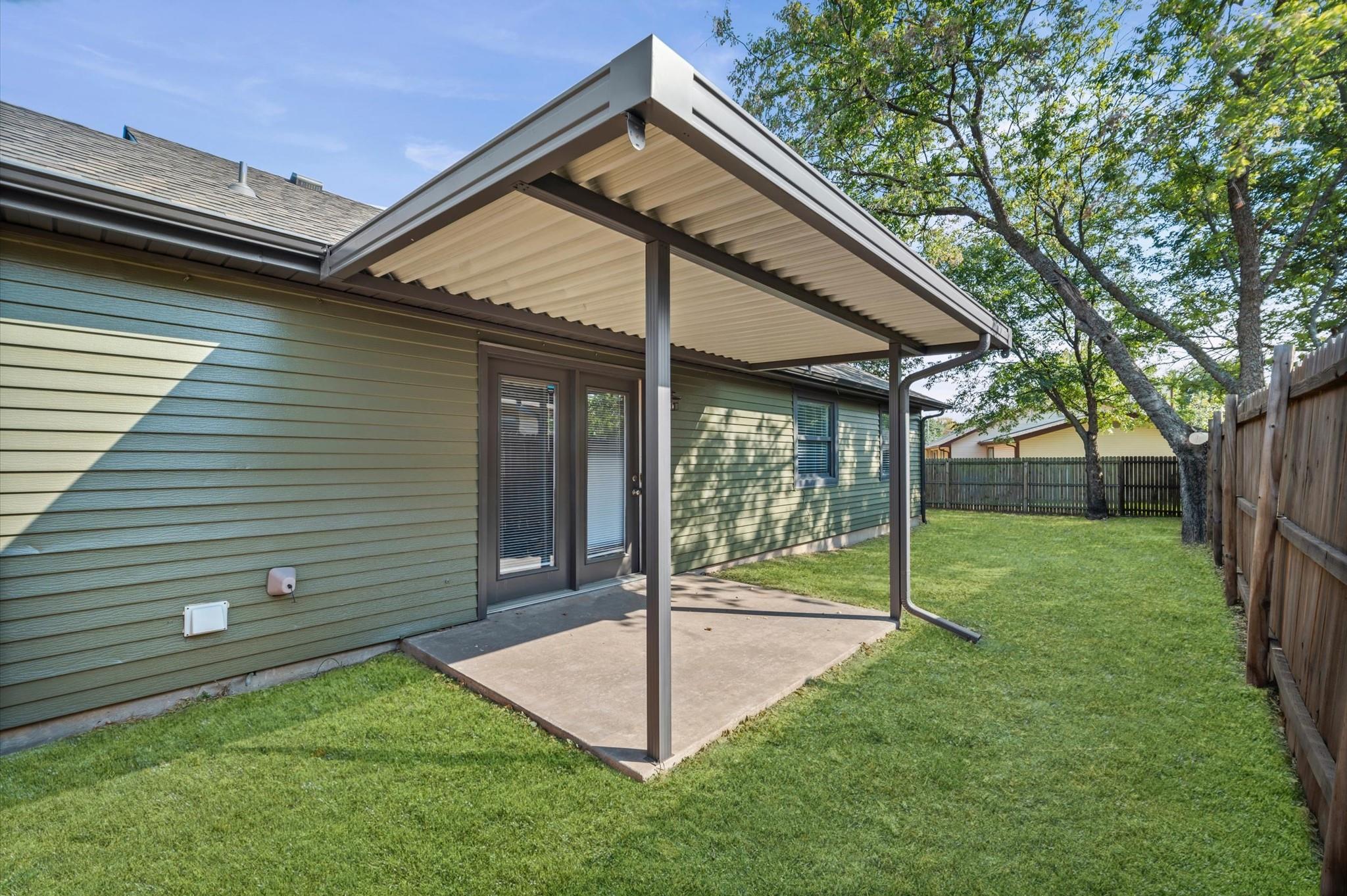 main property photo 10