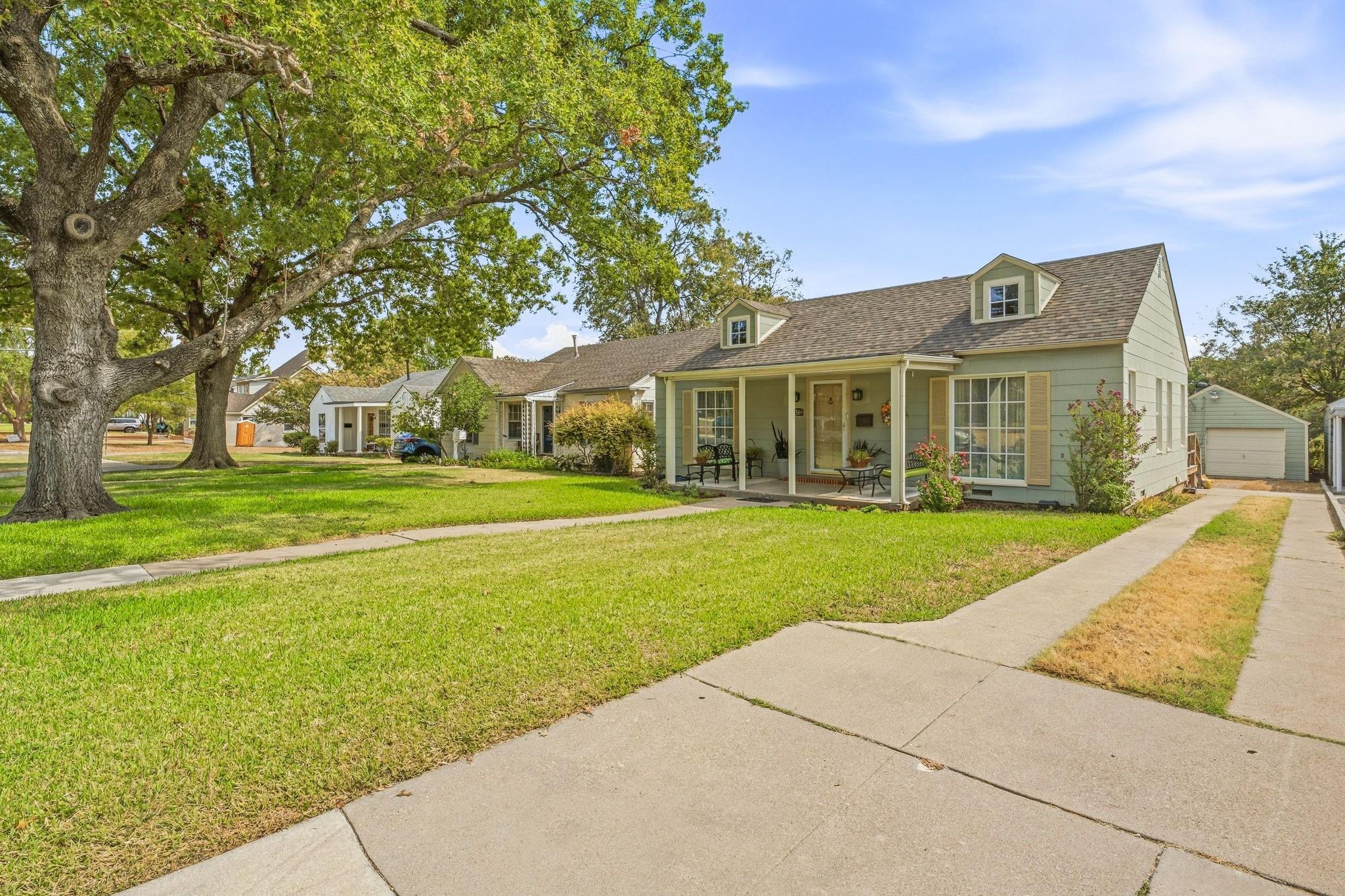 main property photo 37