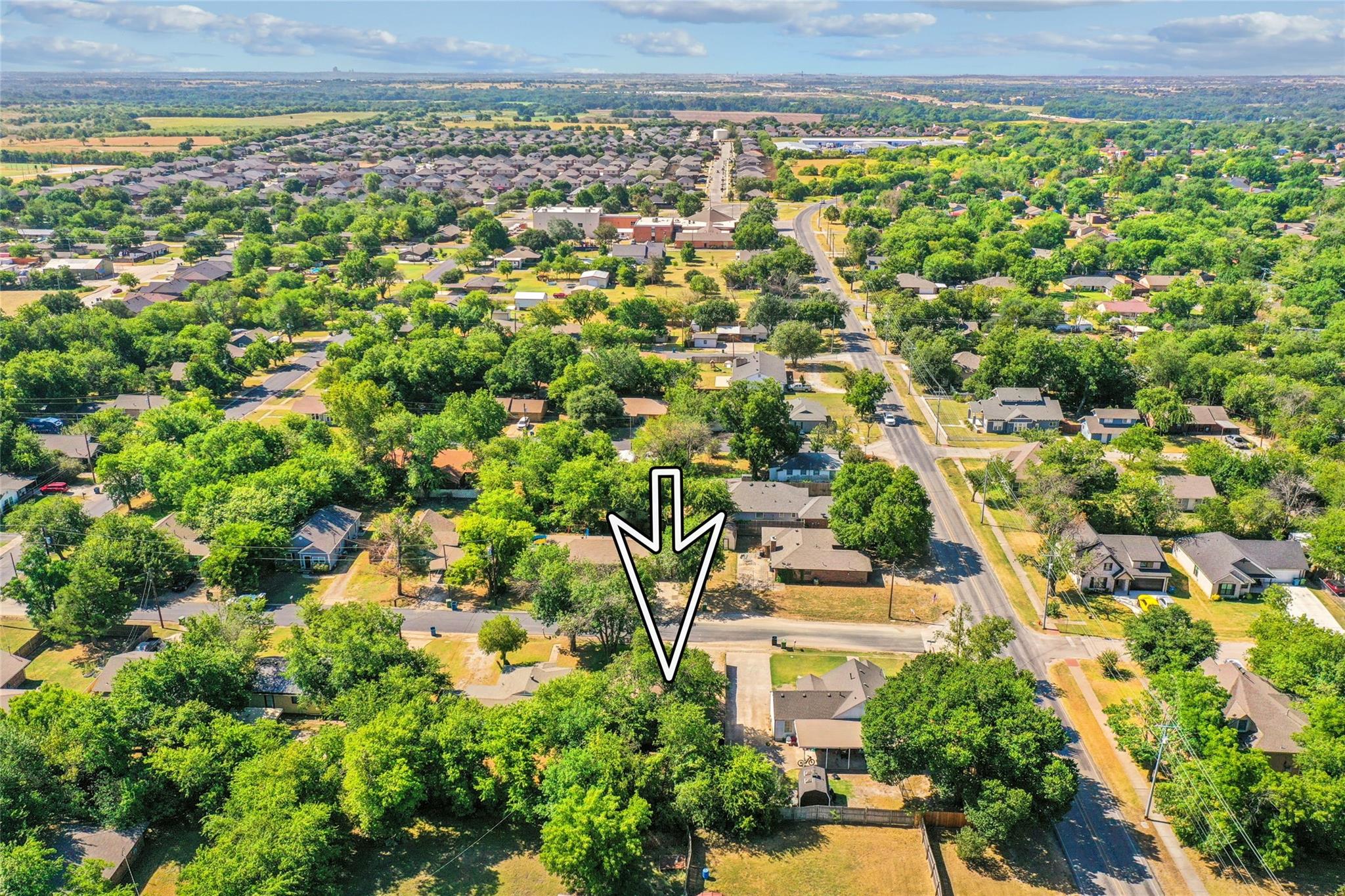 main property photo 37