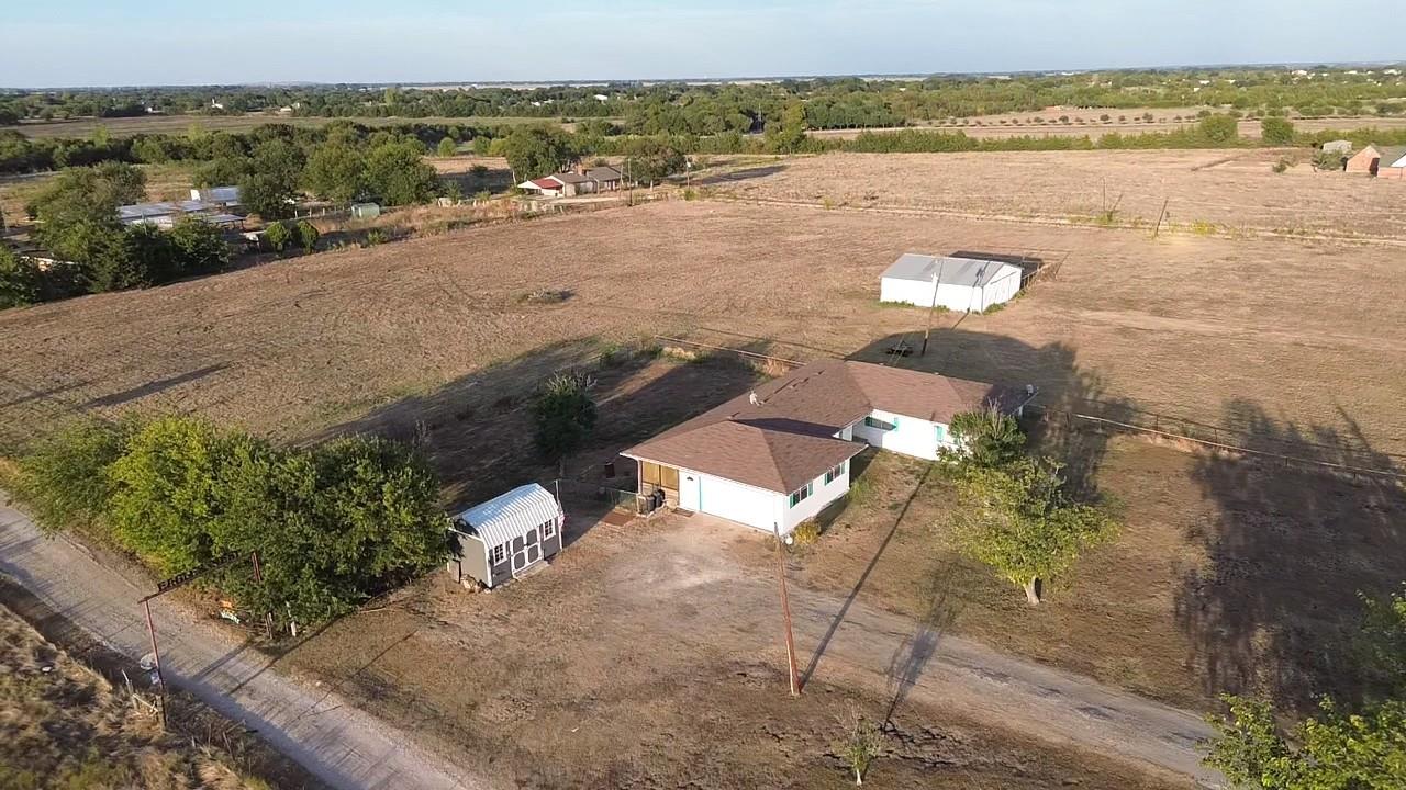 main property photo 8