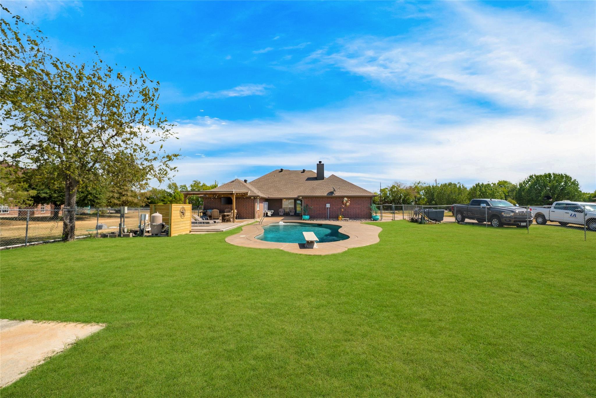 main property photo 36