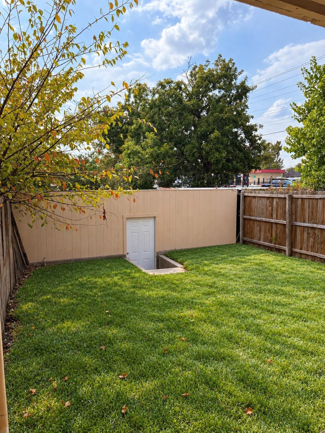 main property photo 24