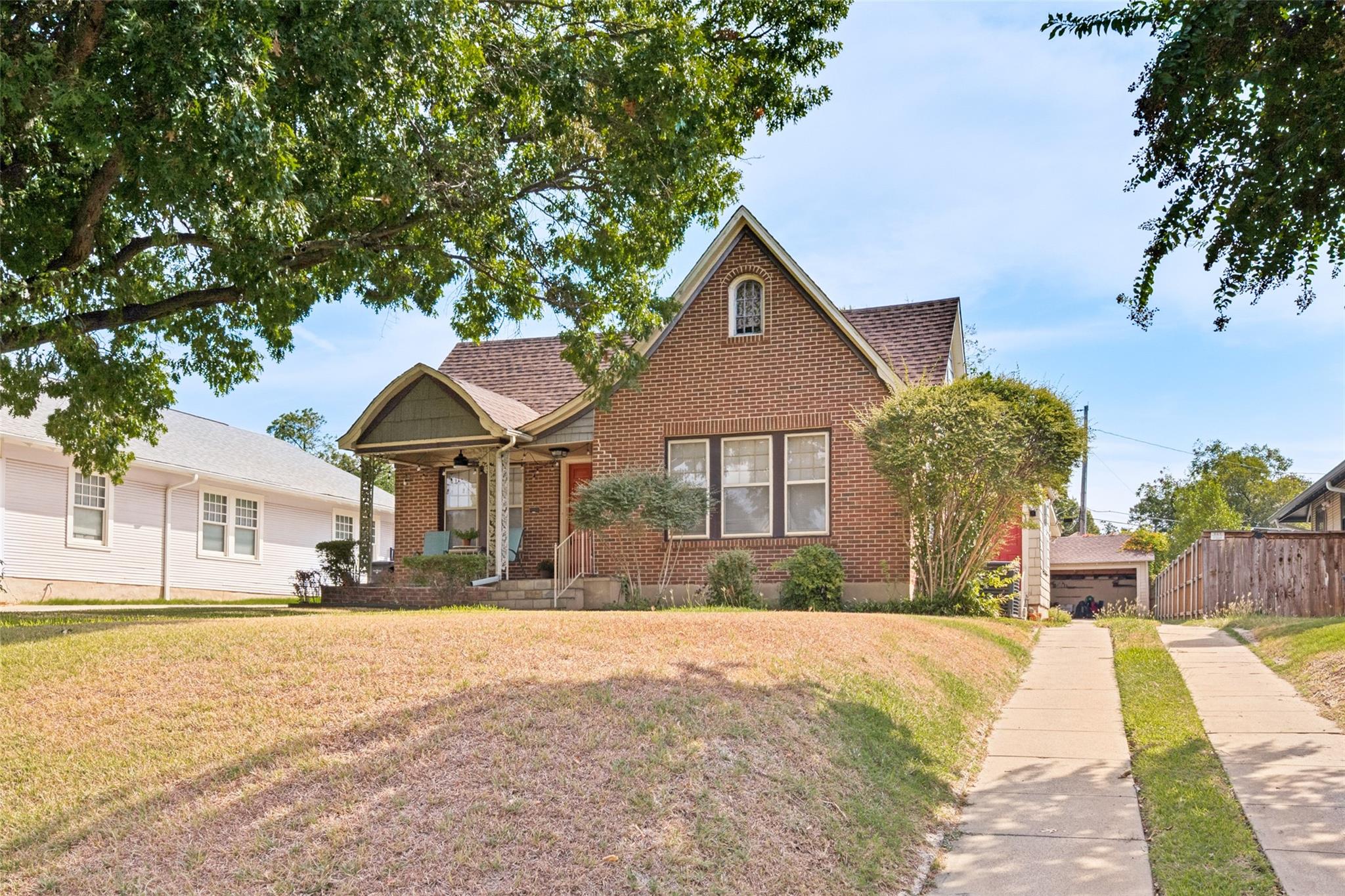 main property photo 1