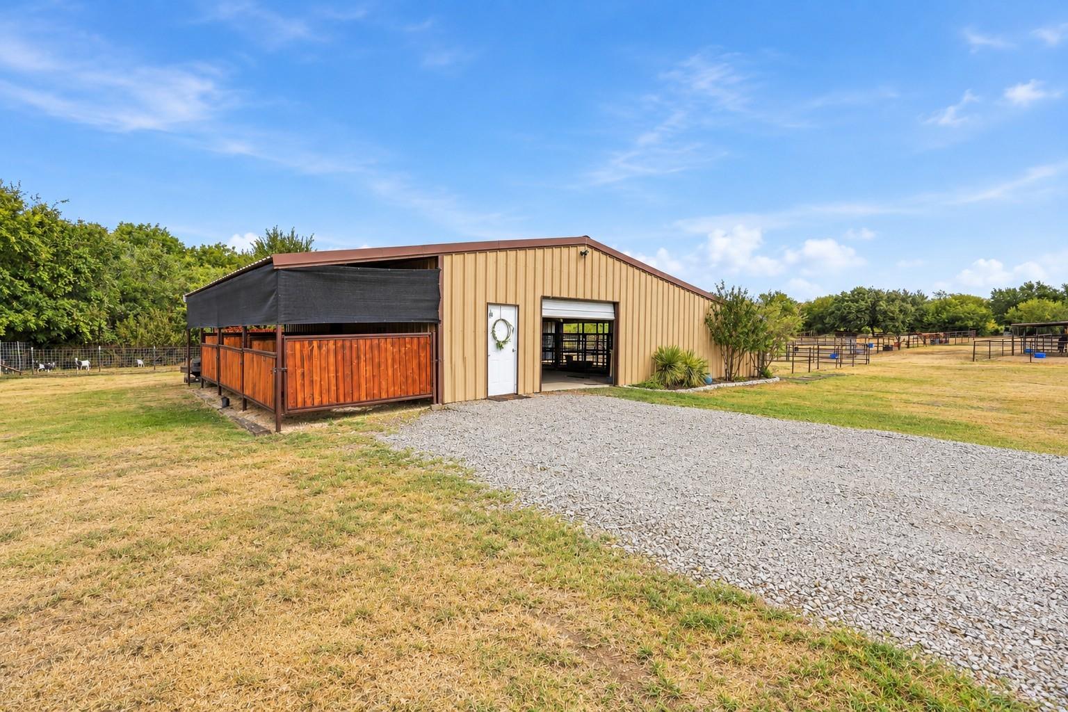 main property photo 22