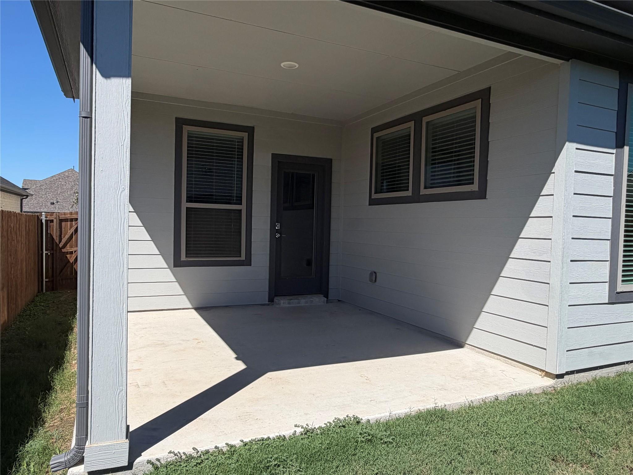 main property photo 32