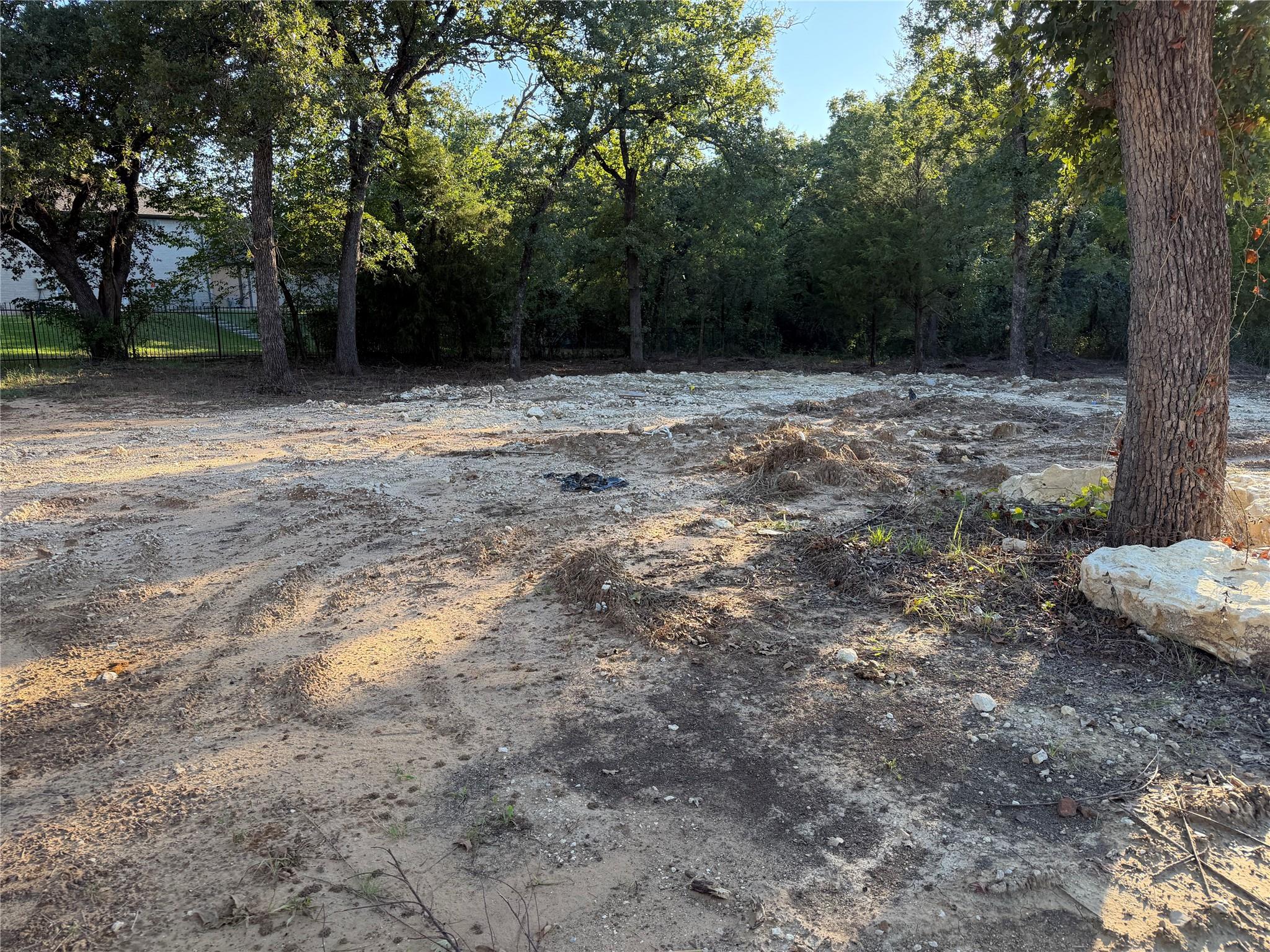 main property photo 19