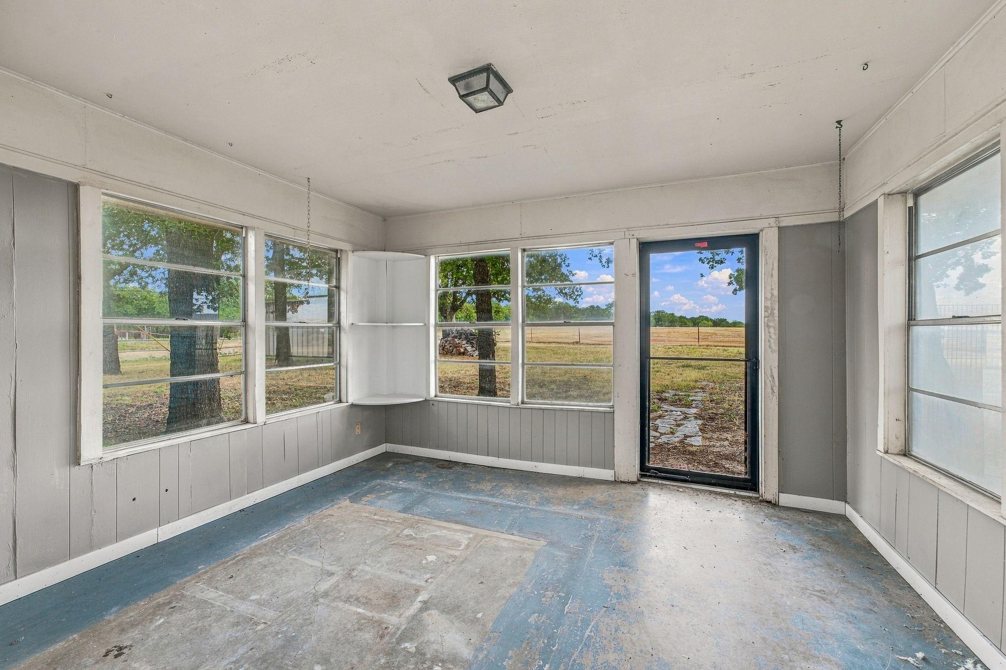main property photo 24