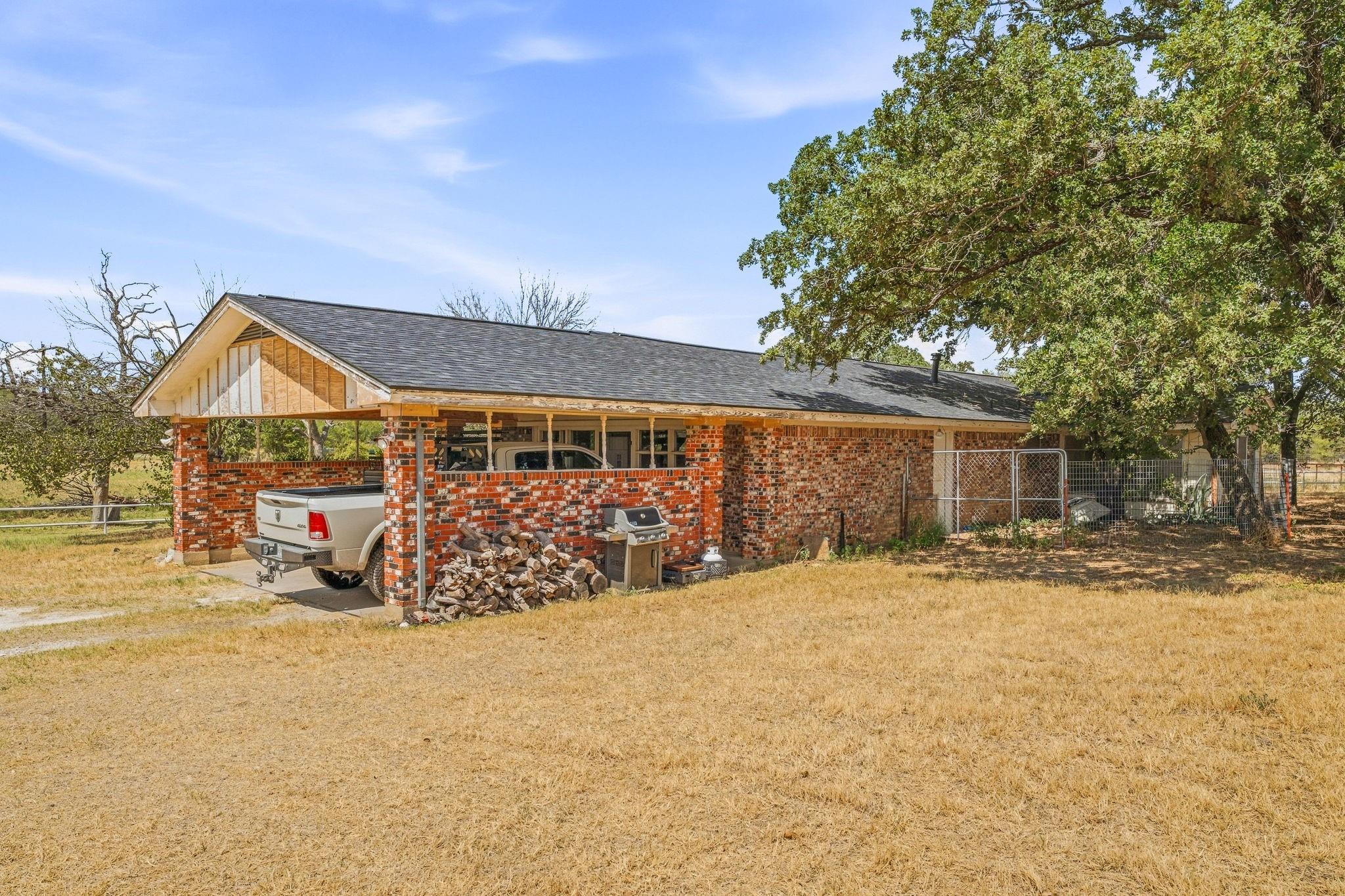 main property photo 29