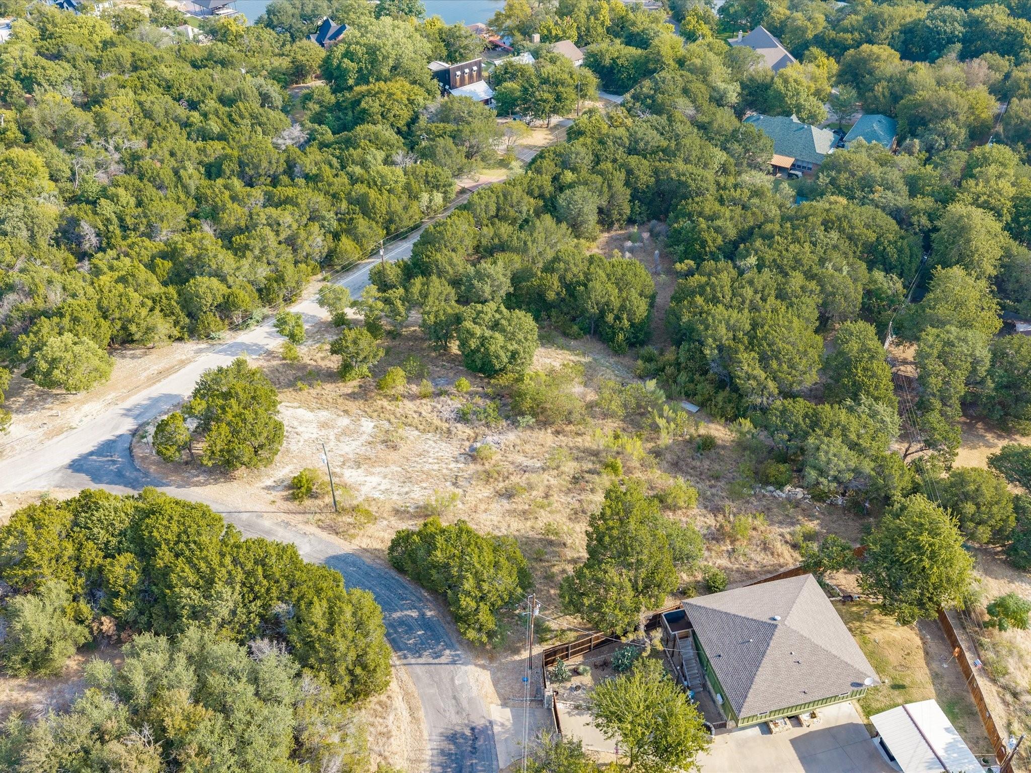 main property photo 13