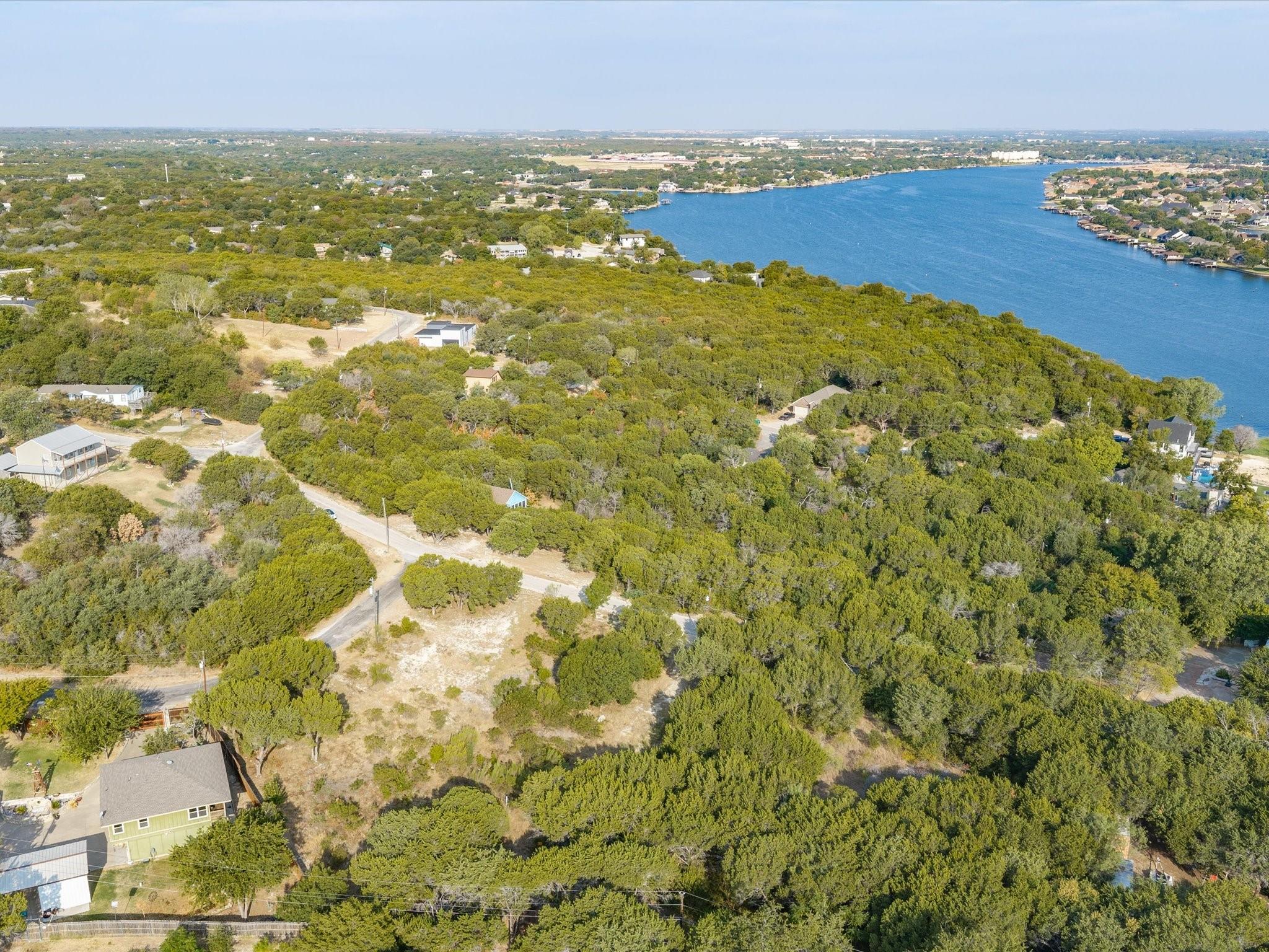main property photo 16