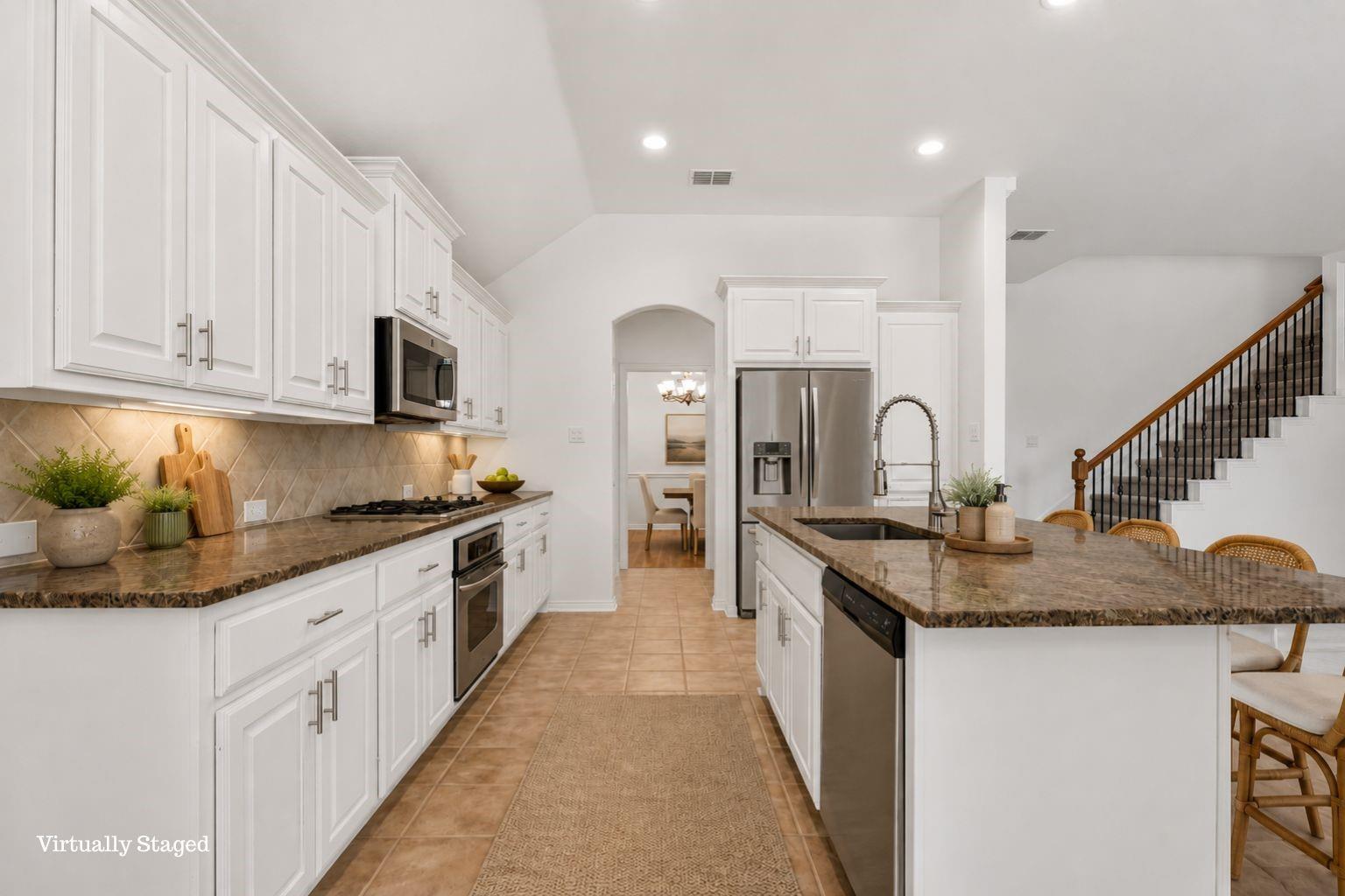 main property photo 5