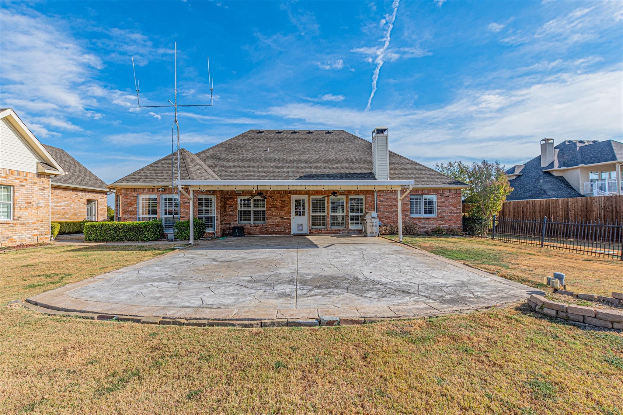 main property photo 27