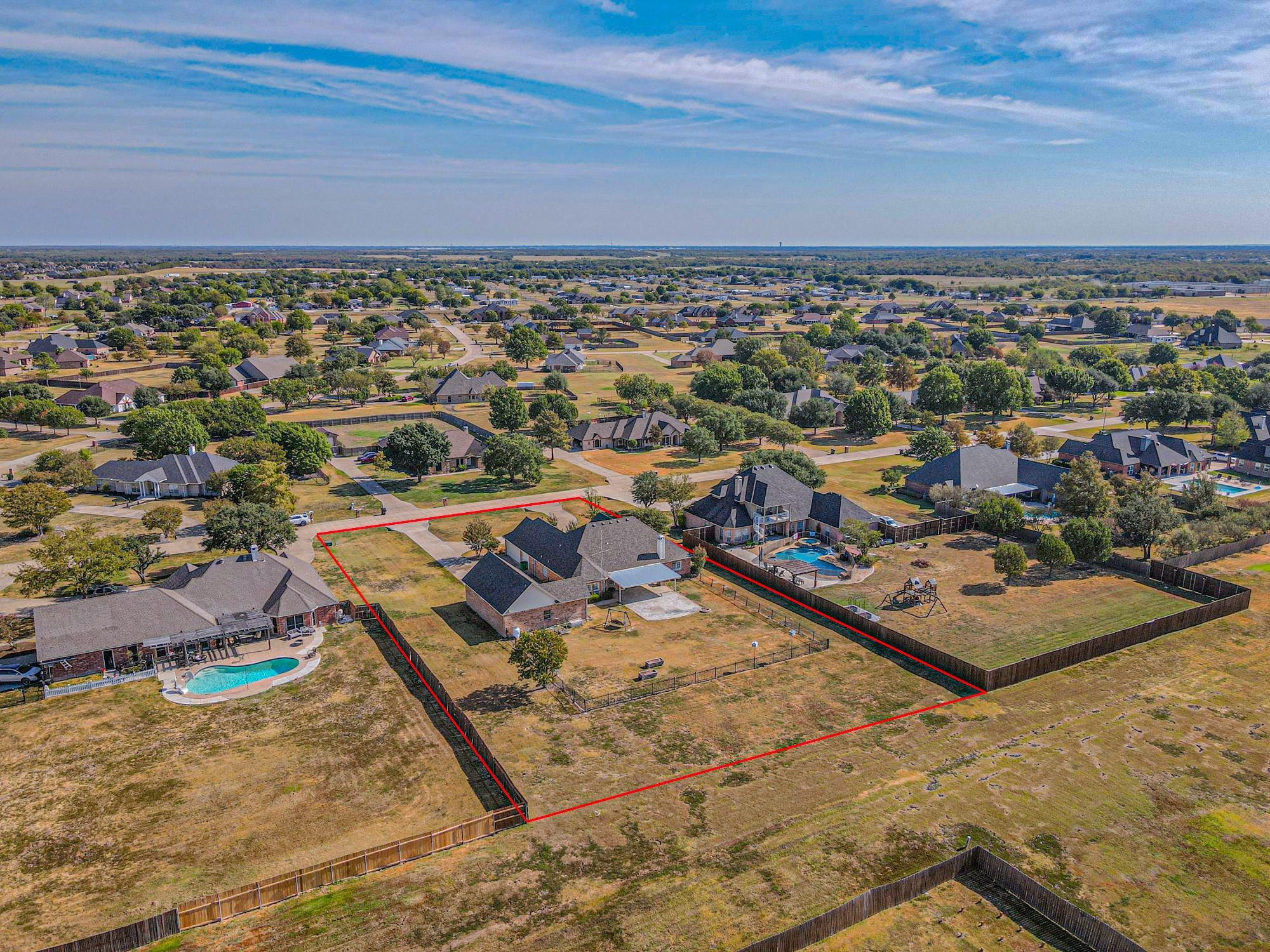 main property photo 28