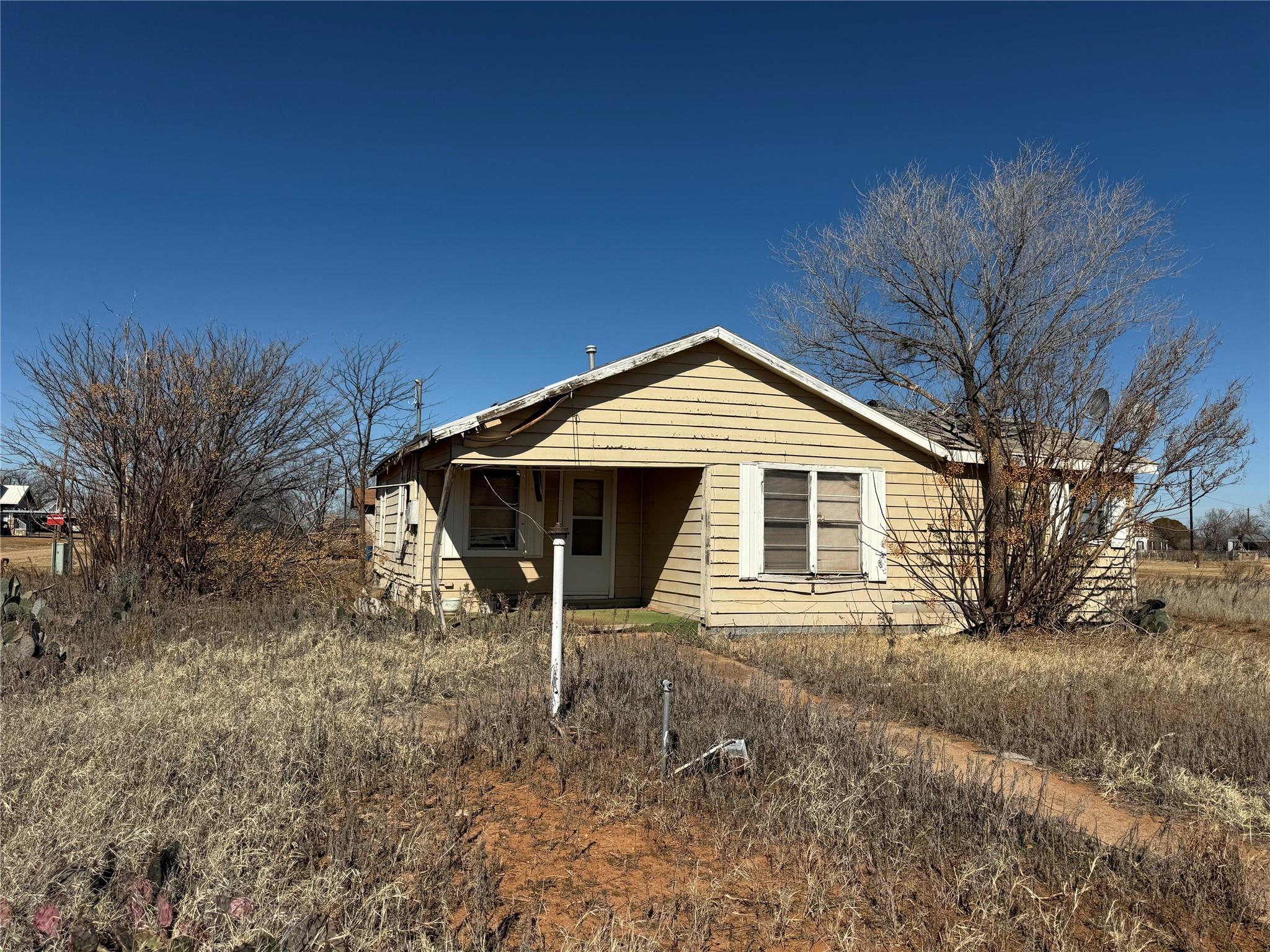 main property photo 6
