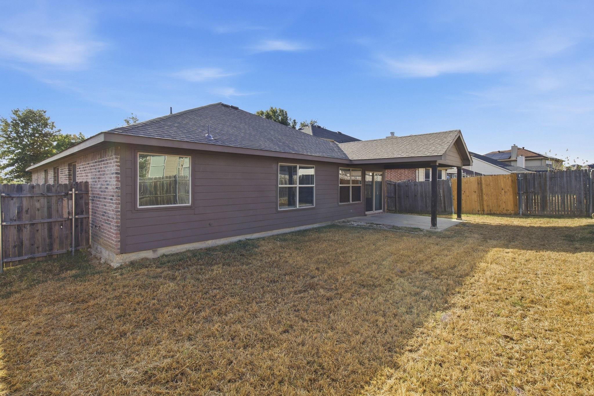main property photo 31