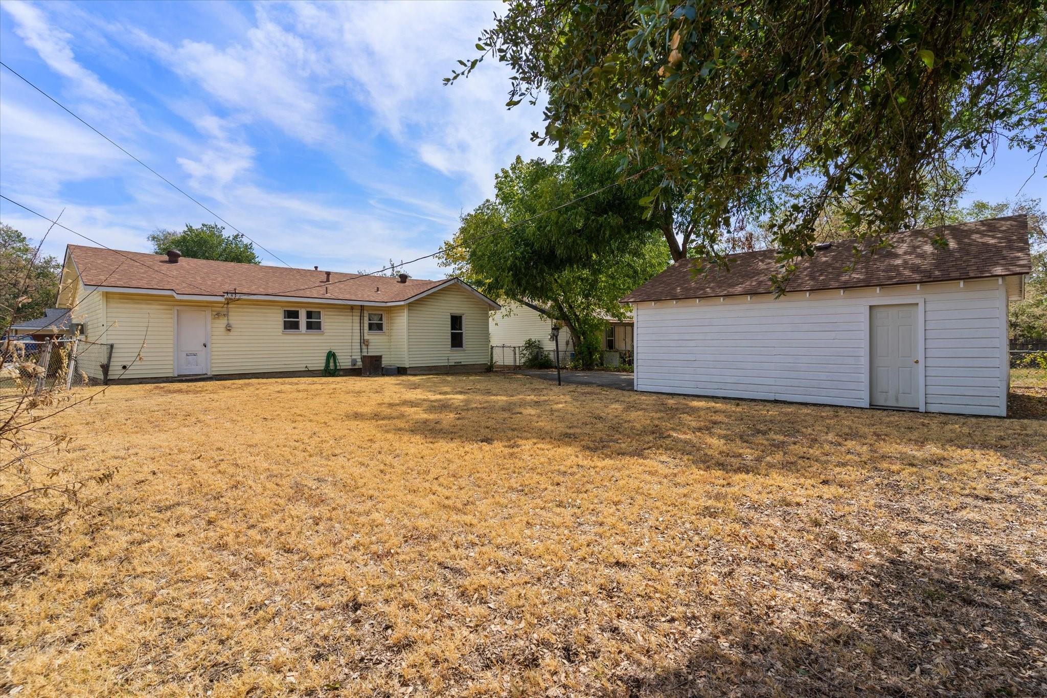 main property photo 32