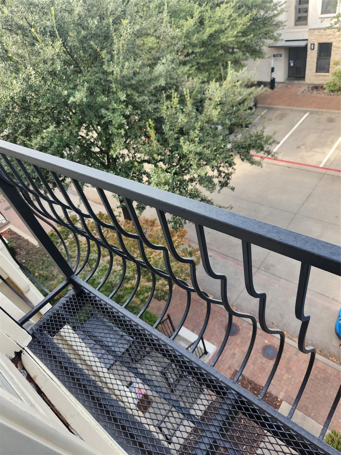 main property photo 27