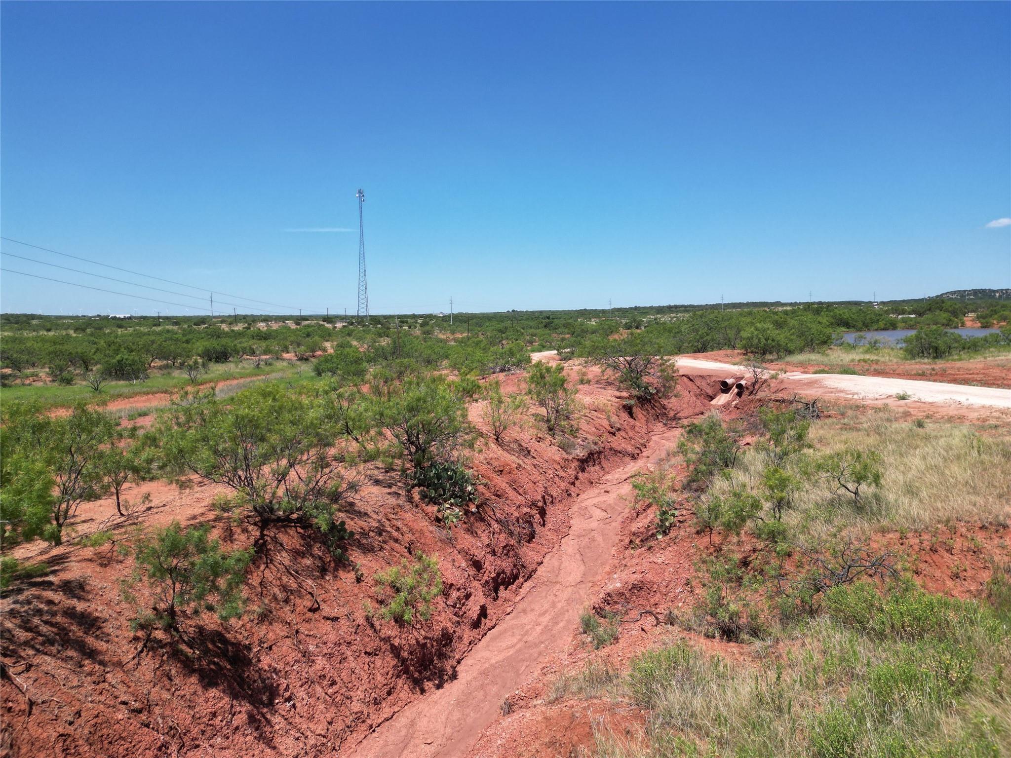 main property photo 13