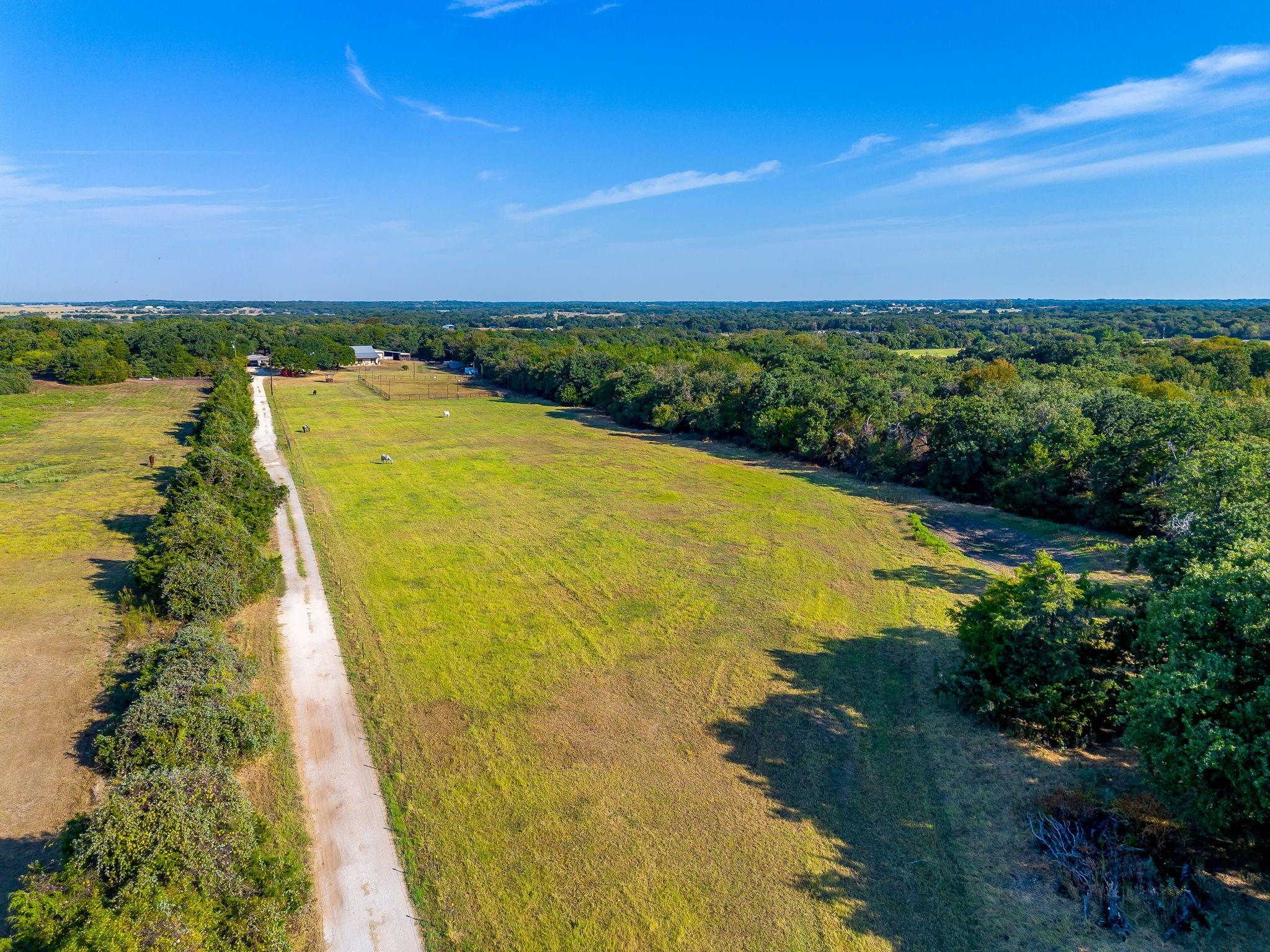 main property photo 10