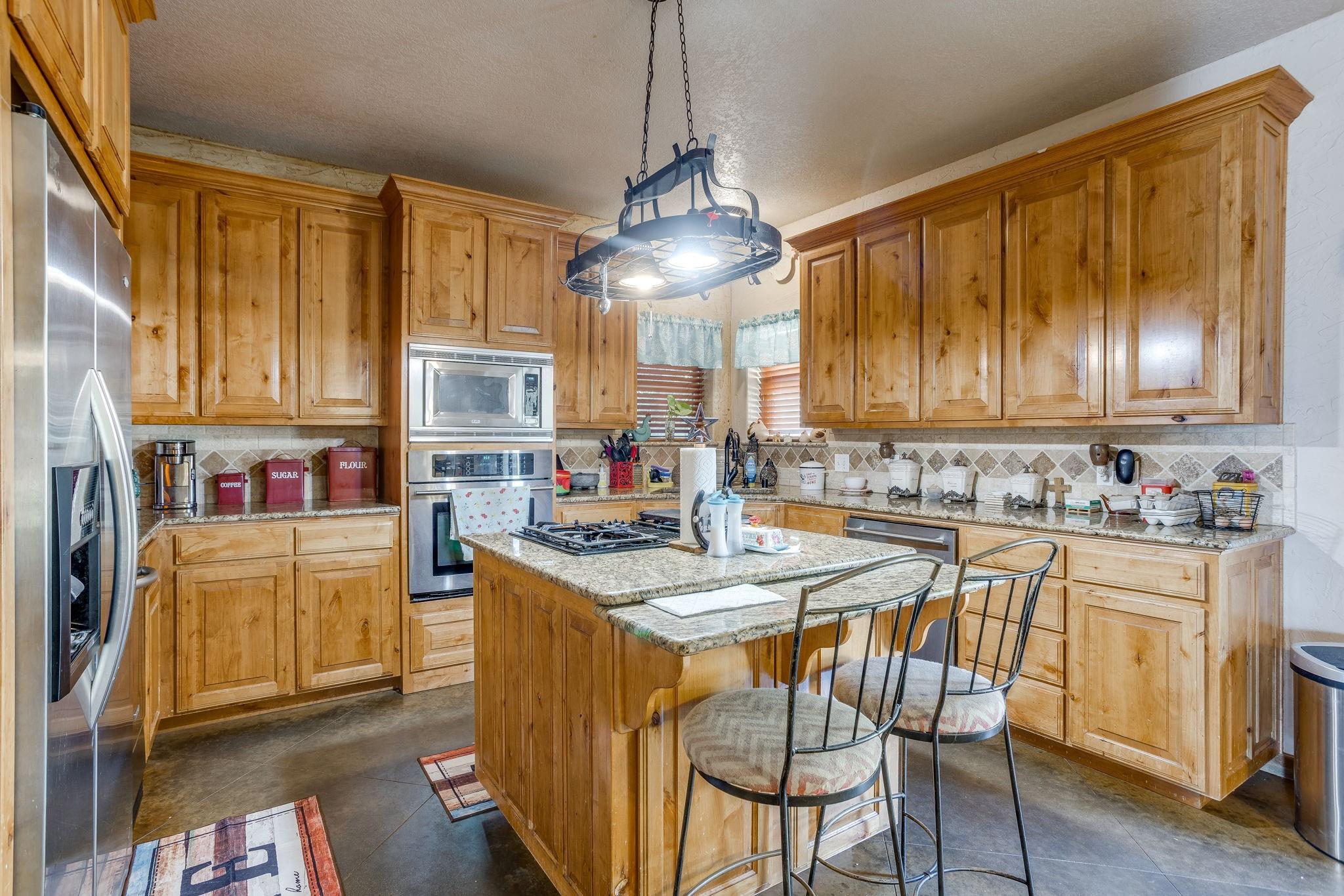 main property photo 17