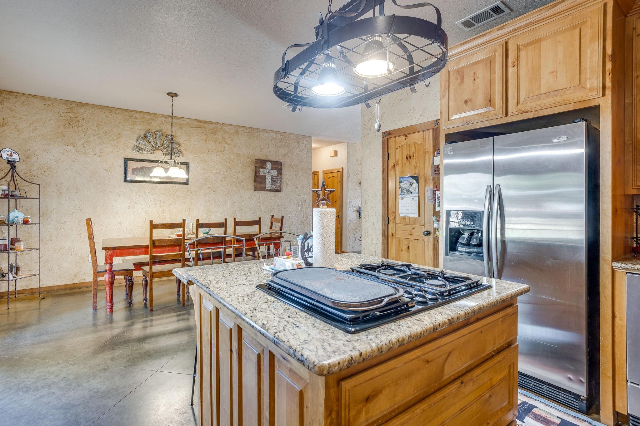 main property photo 19