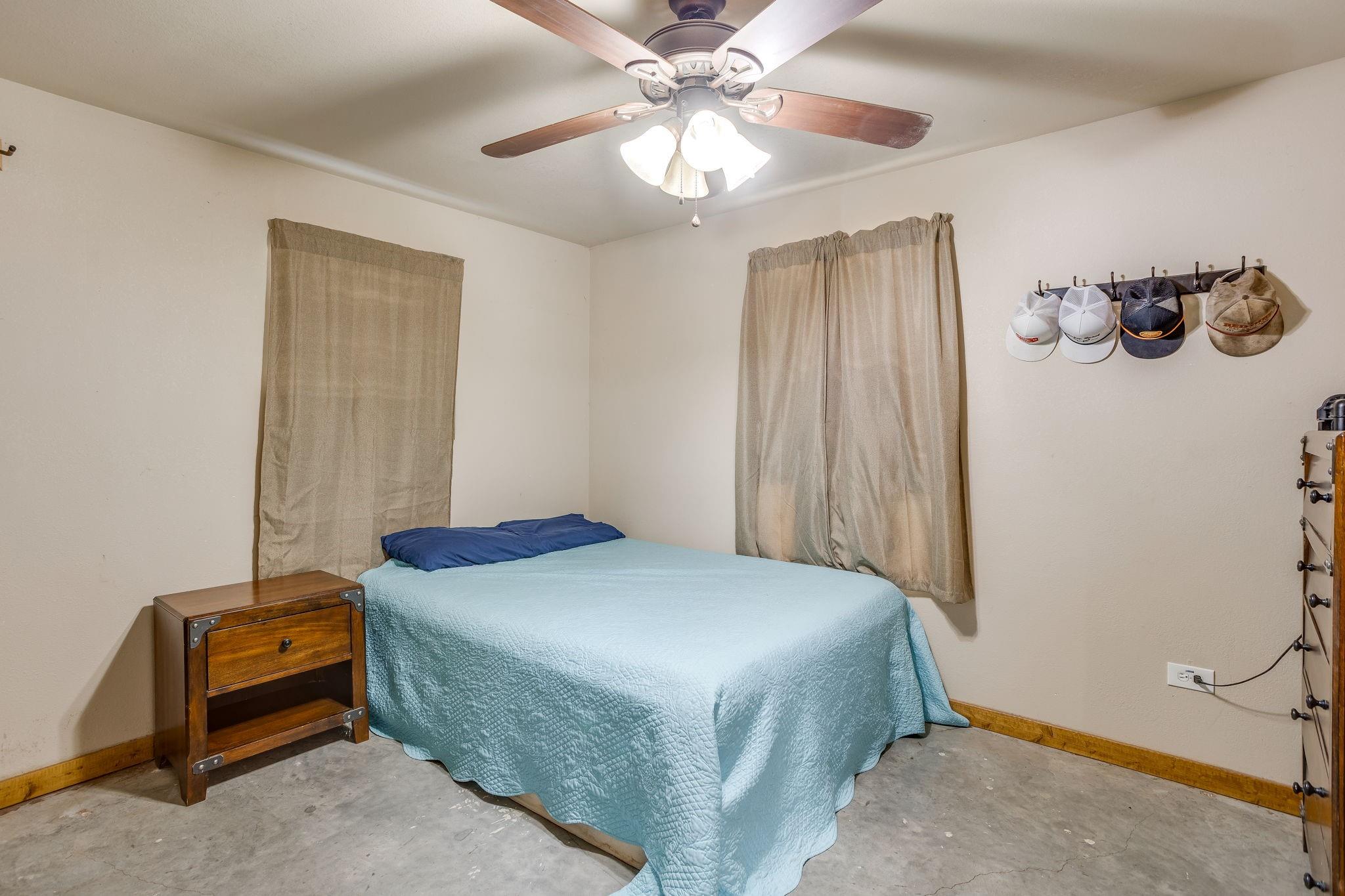 main property photo 36