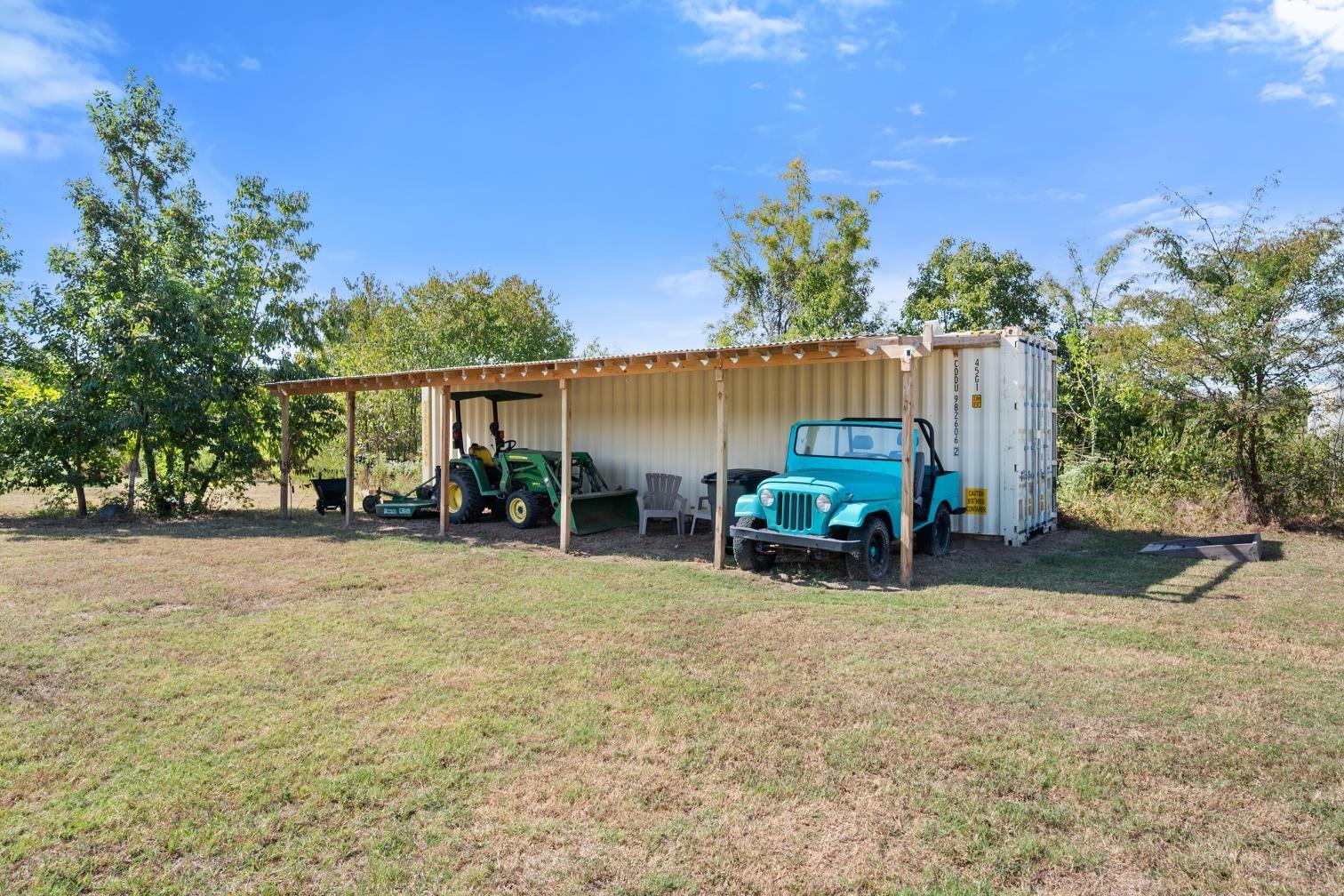 main property photo 34