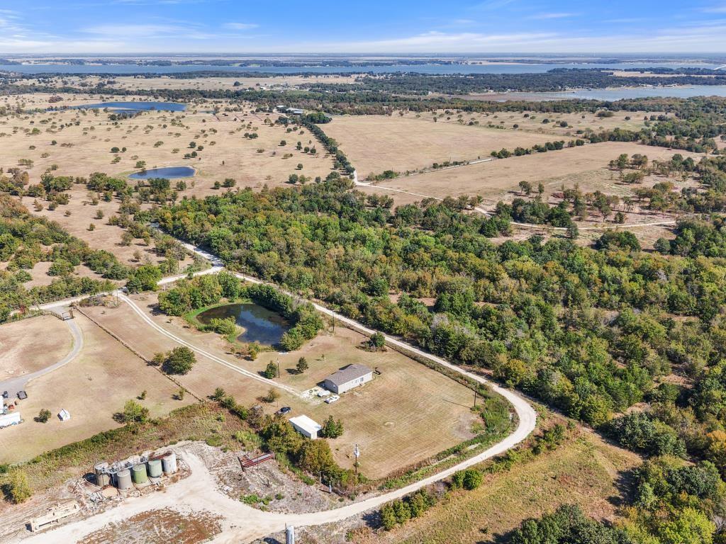 main property photo 37