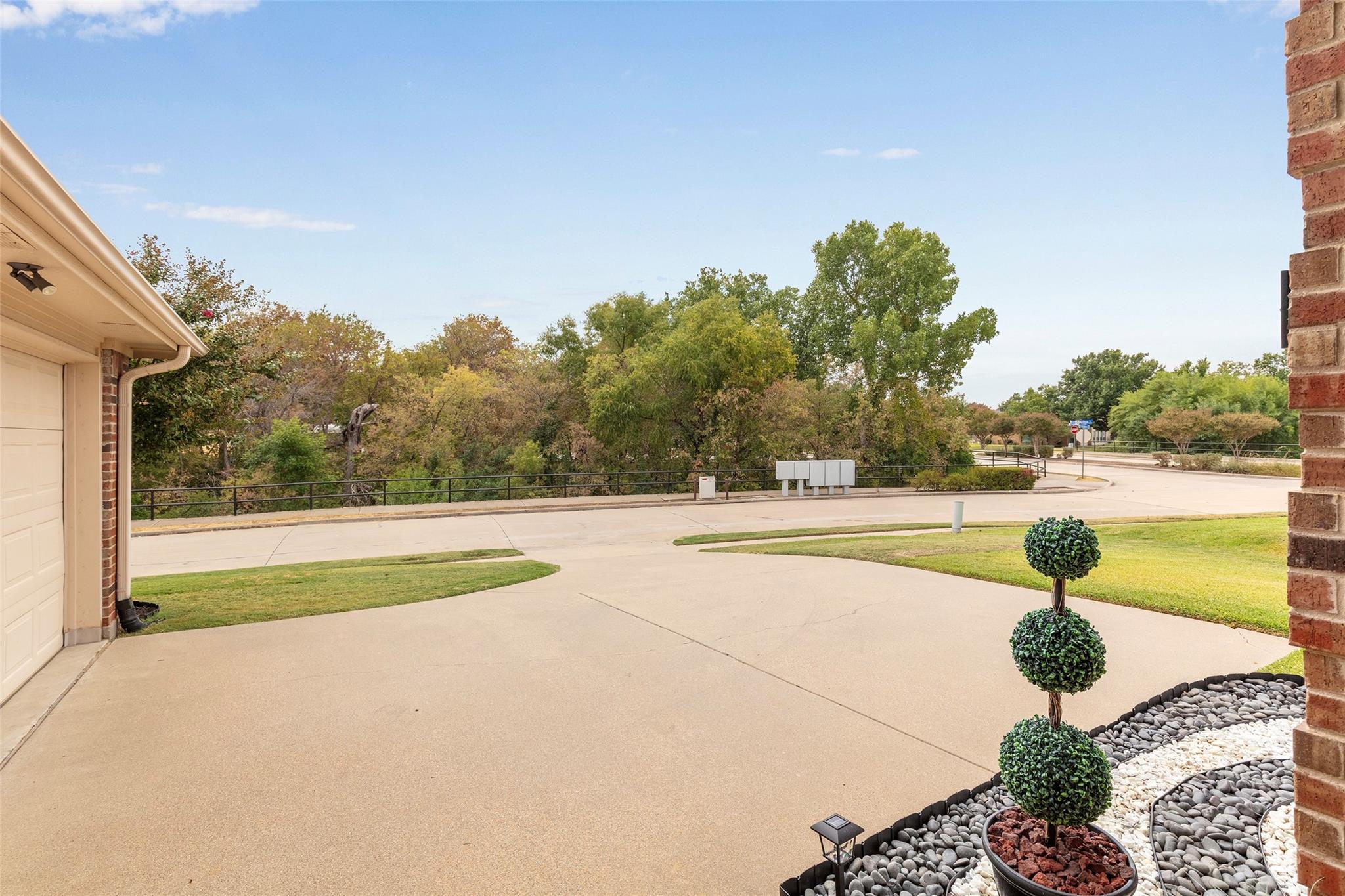 main property photo 39