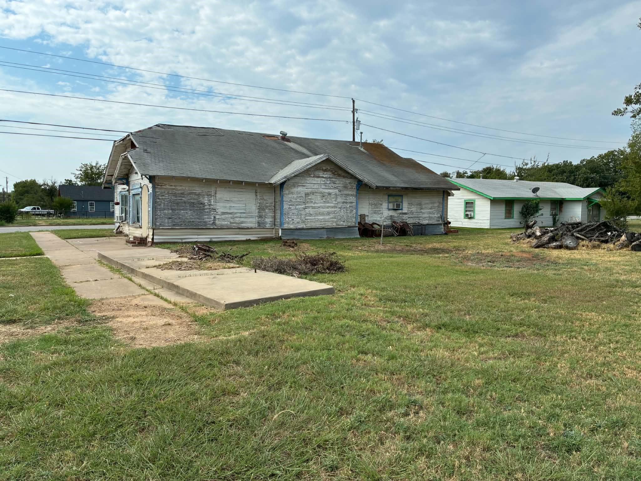 main property photo 20