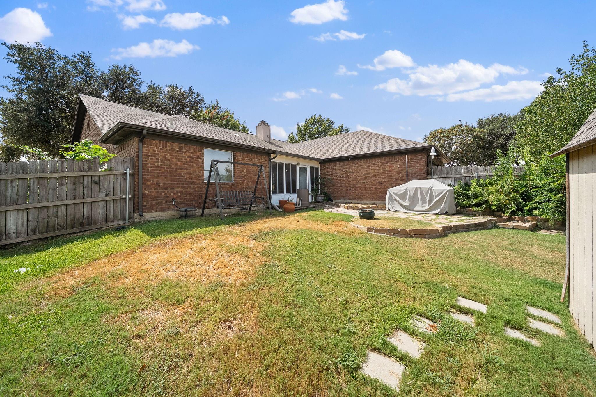 main property photo 23