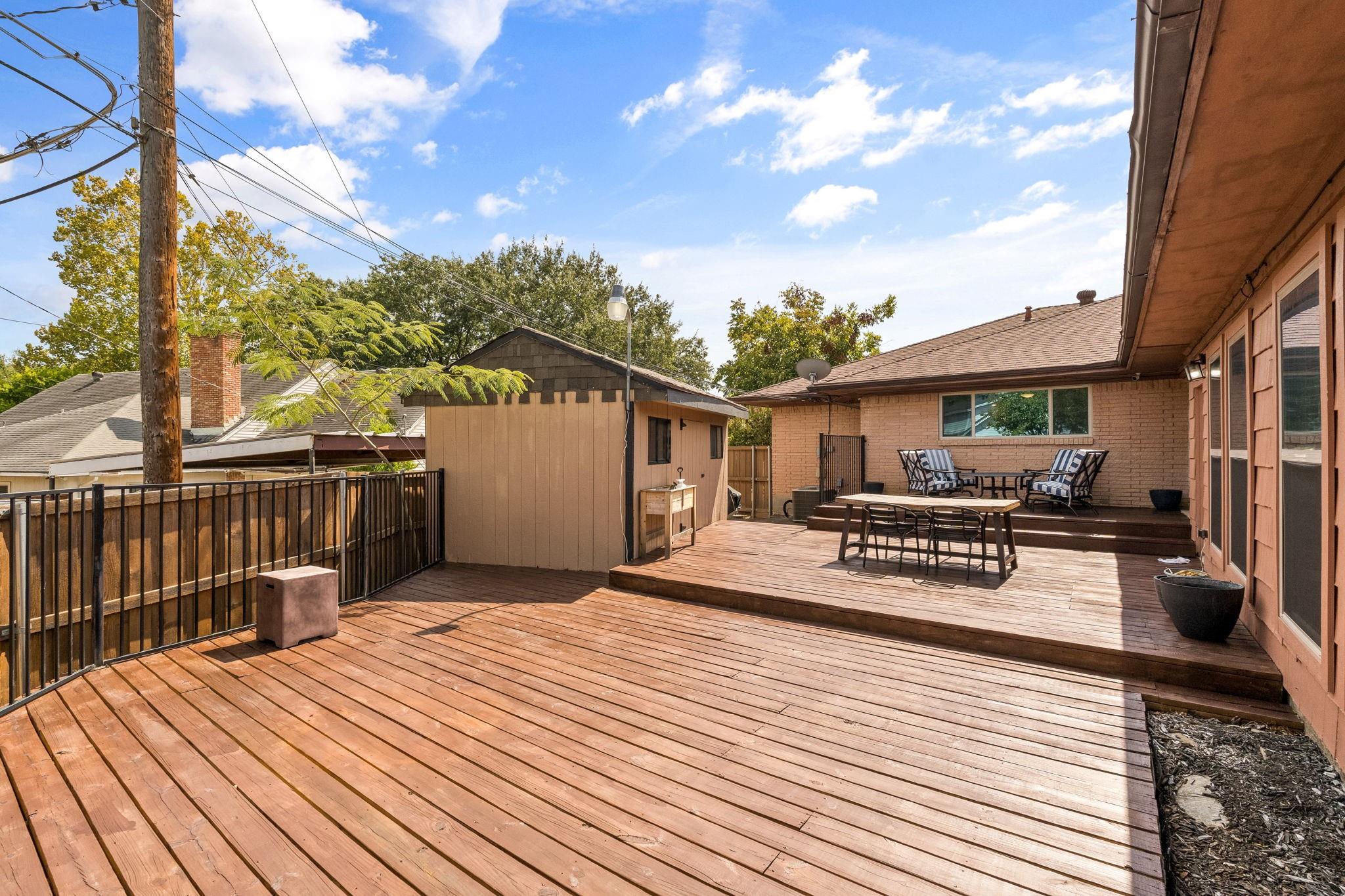 main property photo 32