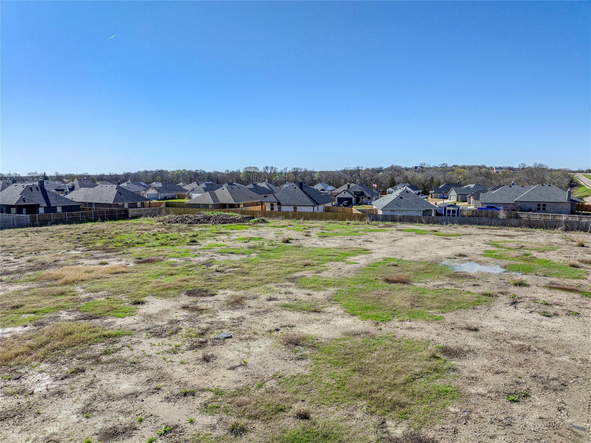 main property photo 11