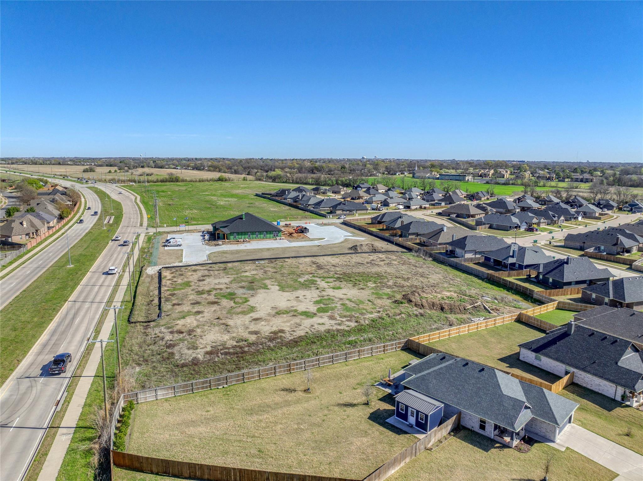 main property photo 8