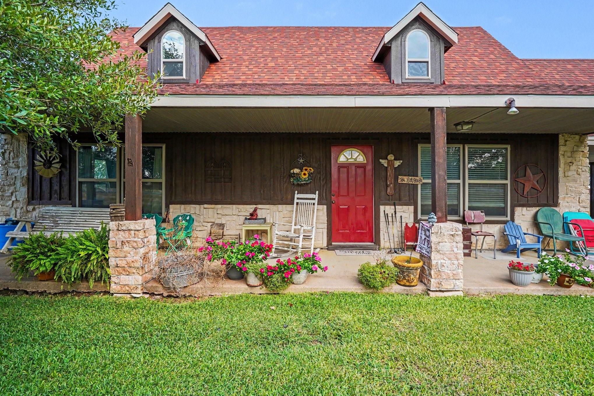 main property photo 5