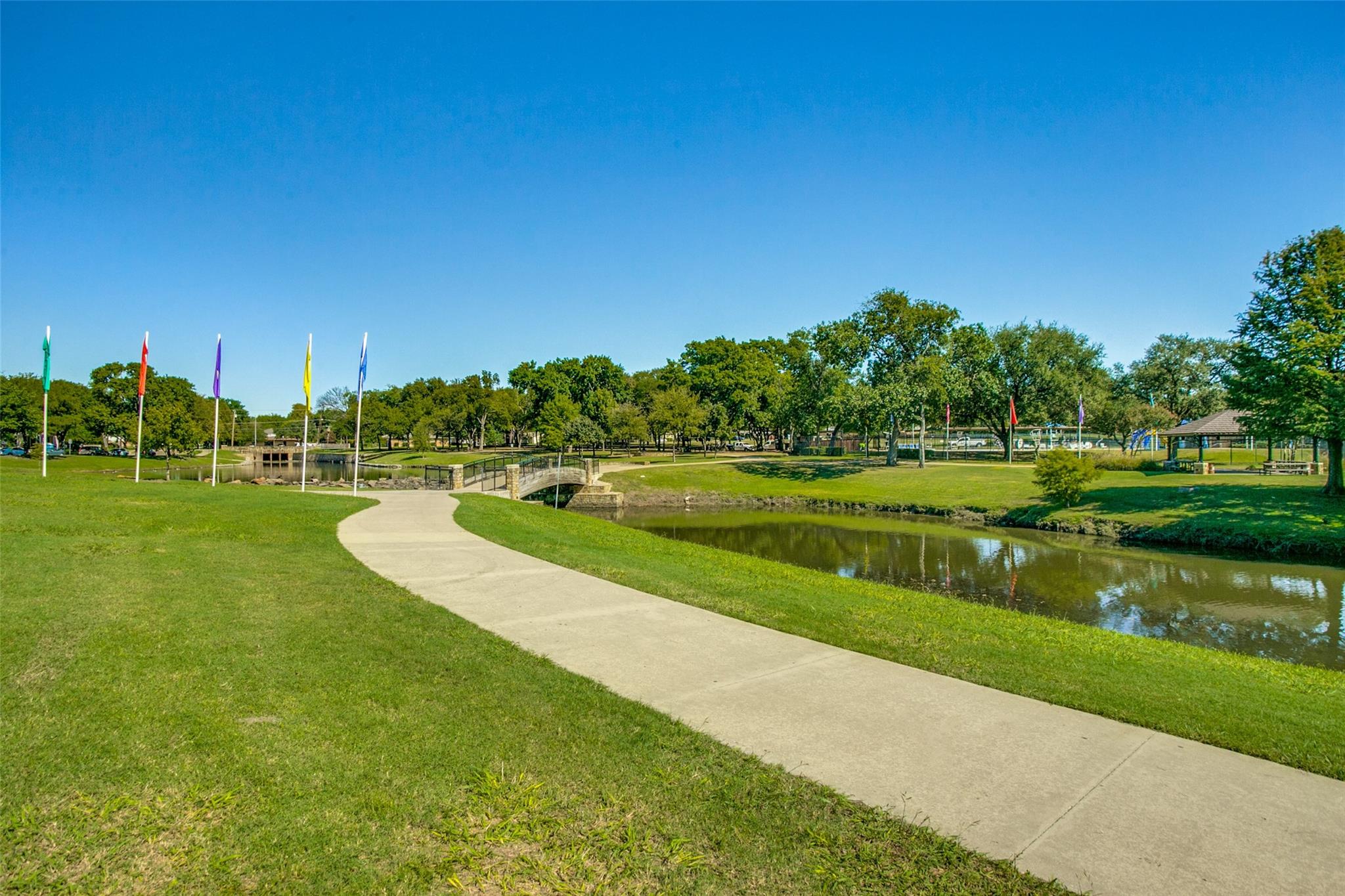 main property photo 24