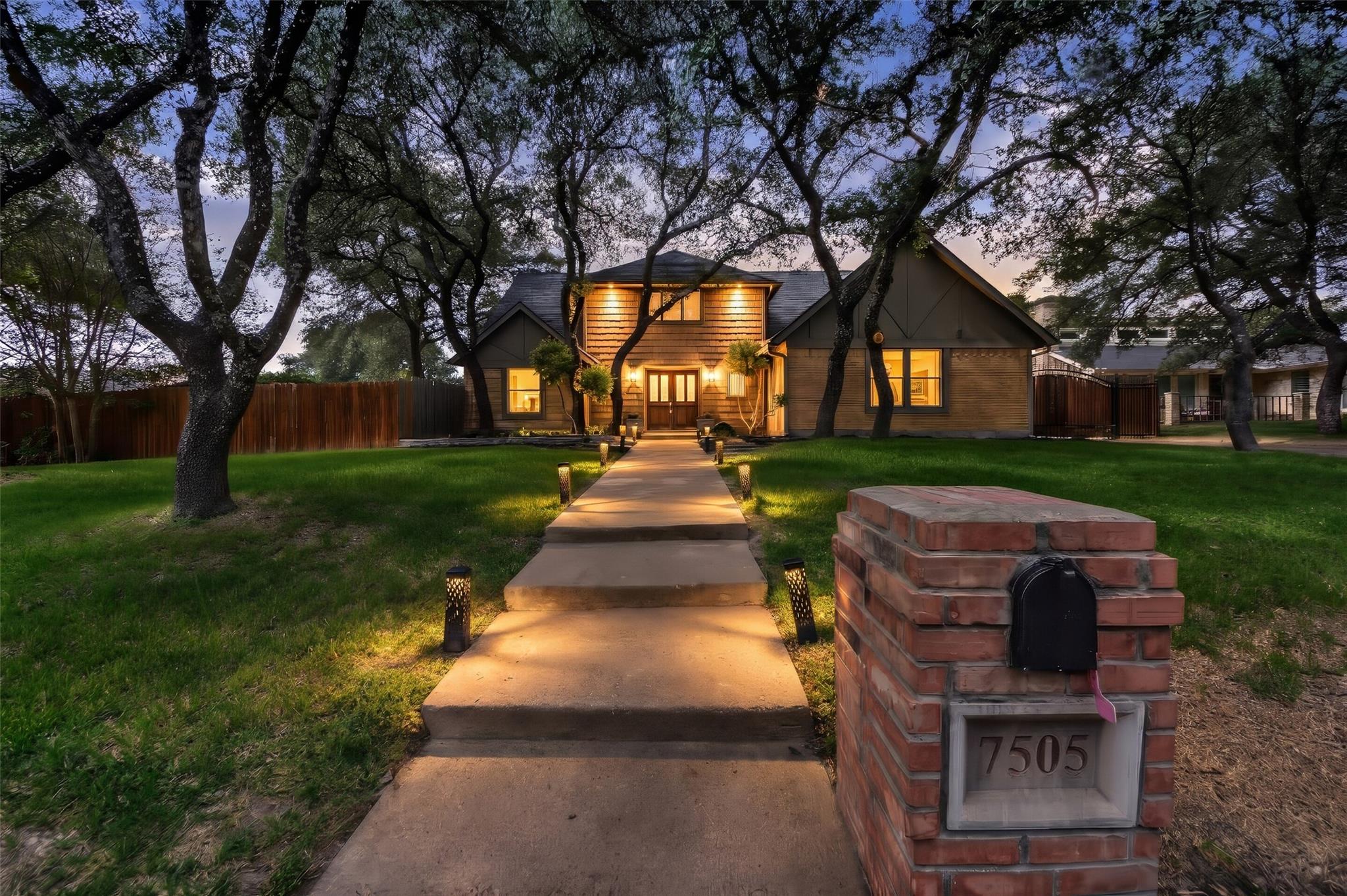 main property photo 34