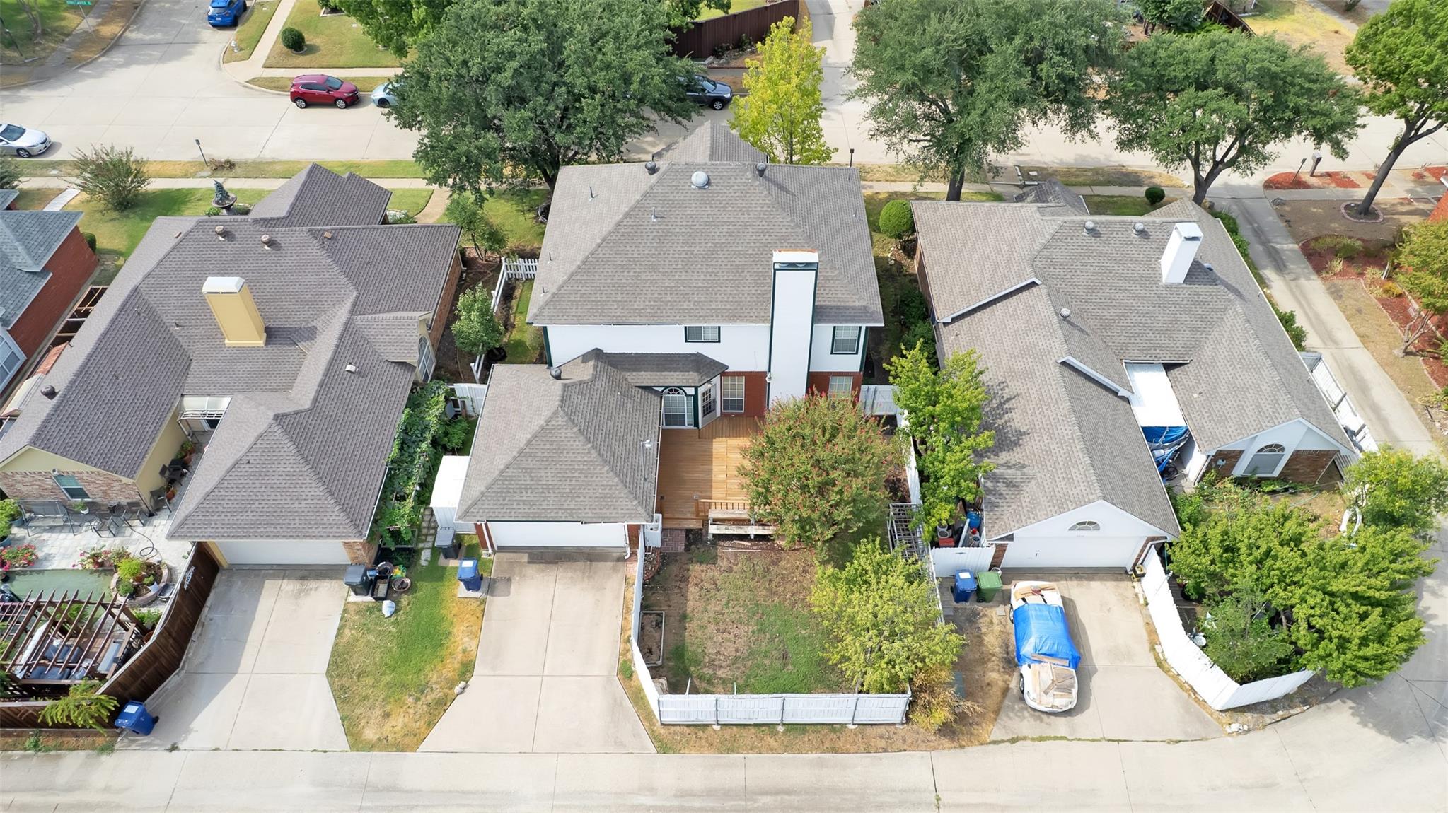 main property photo 32