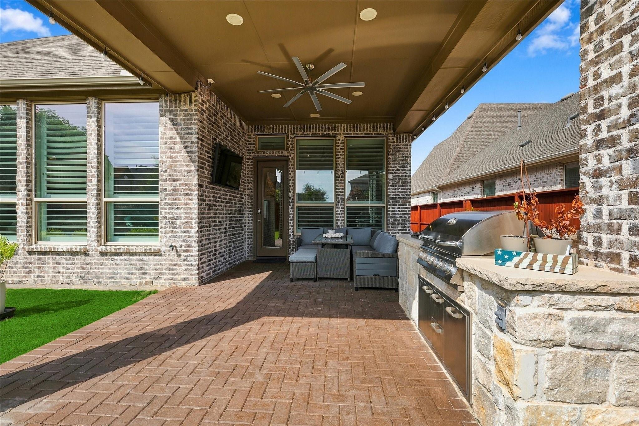 main property photo 26