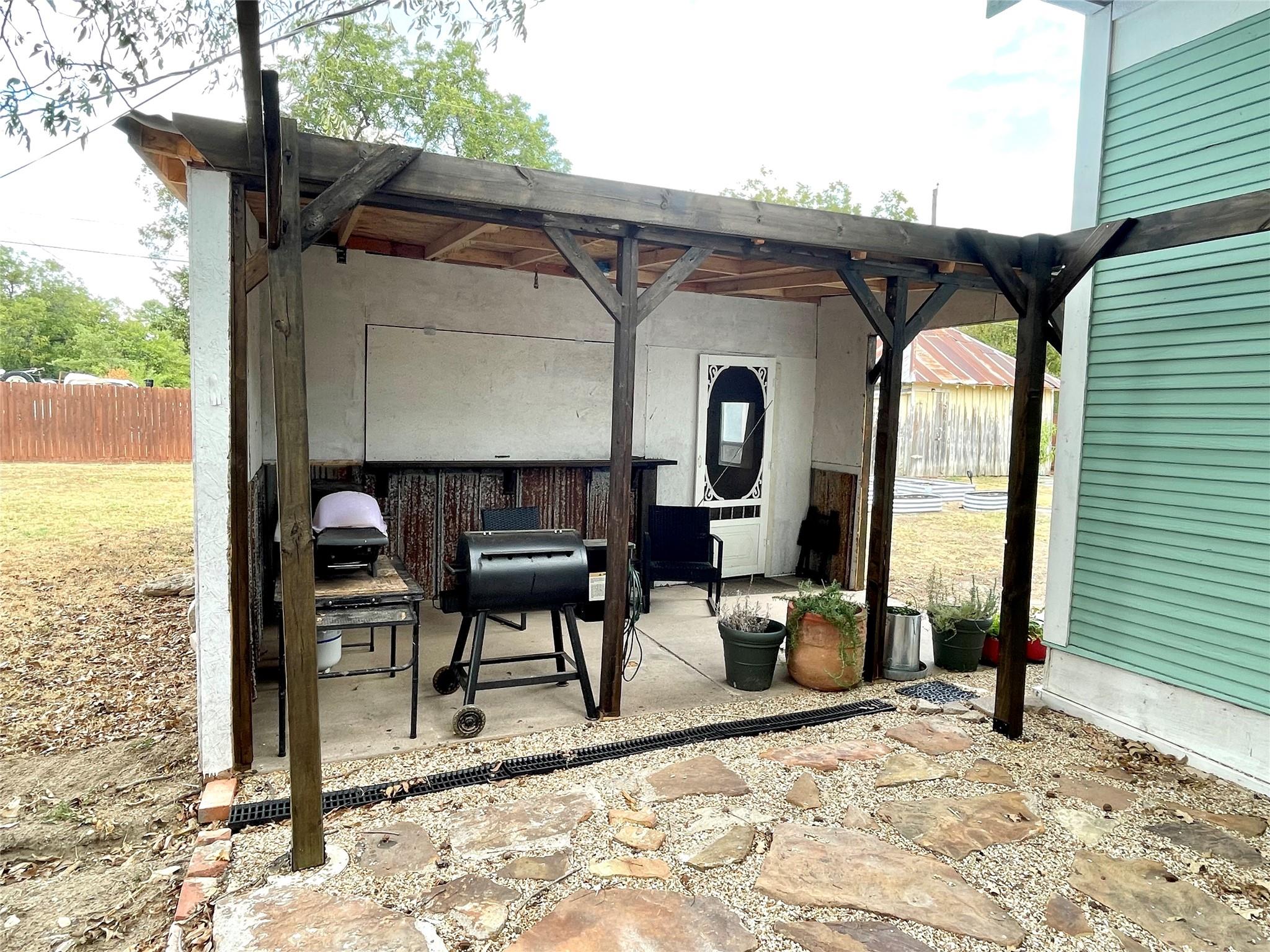 main property photo 37