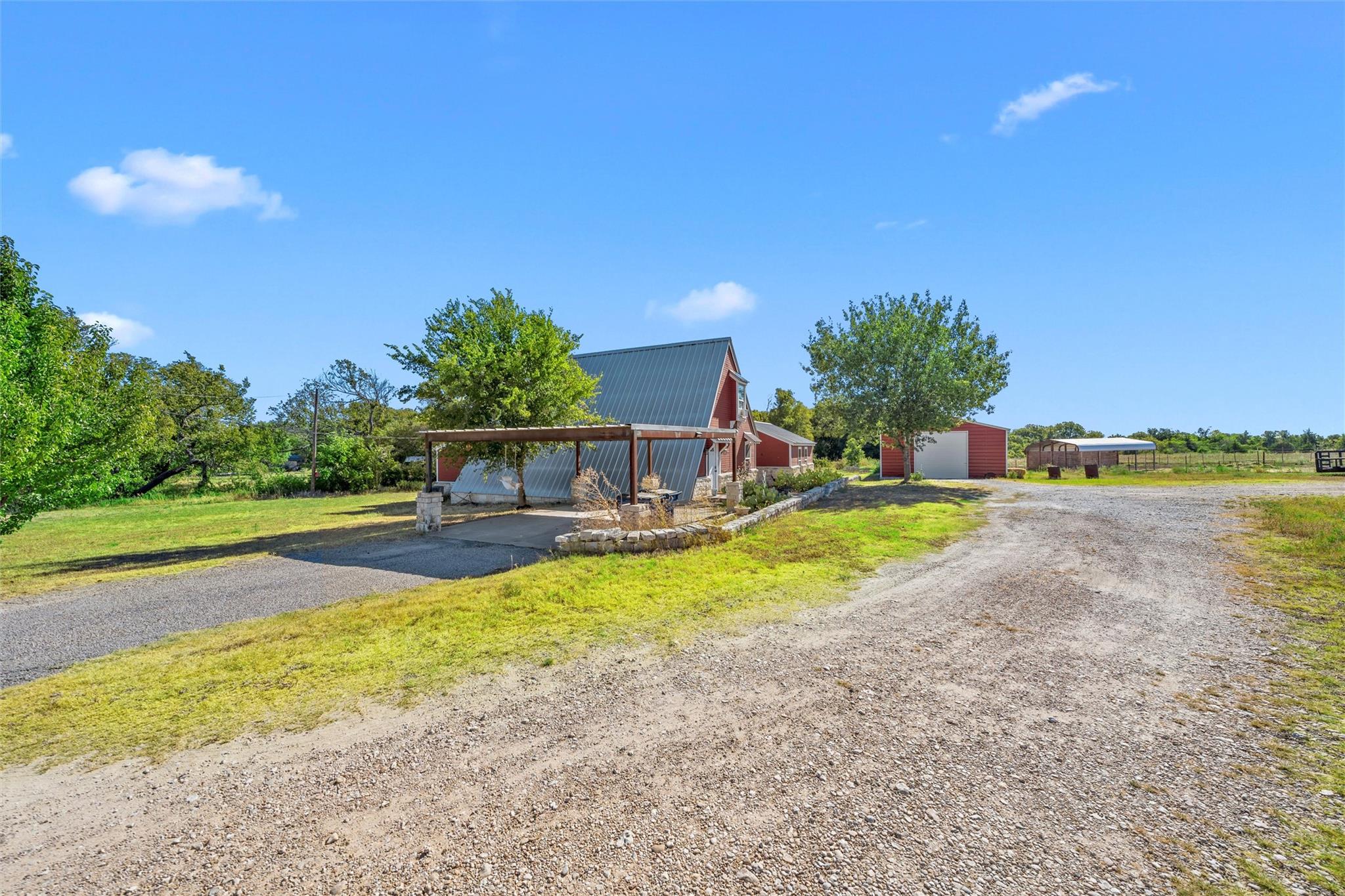 main property photo 2