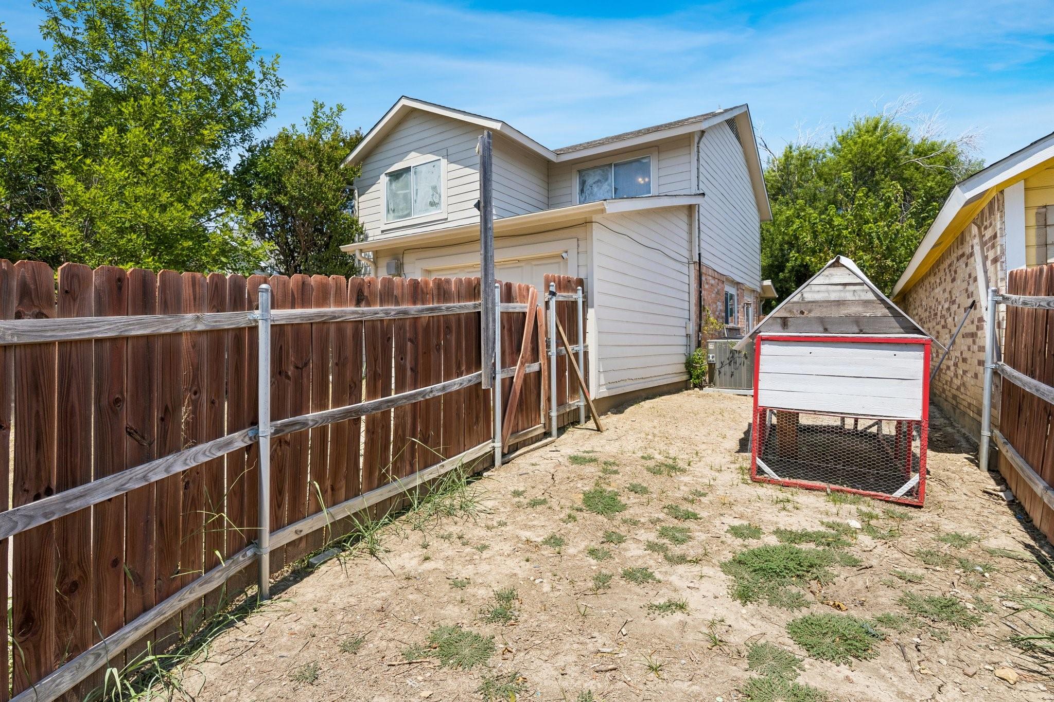 main property photo 13