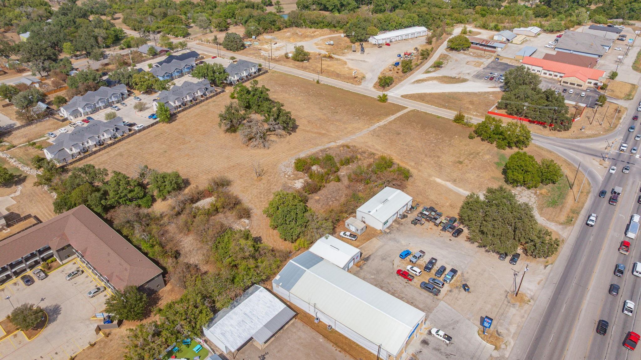 main property photo 10