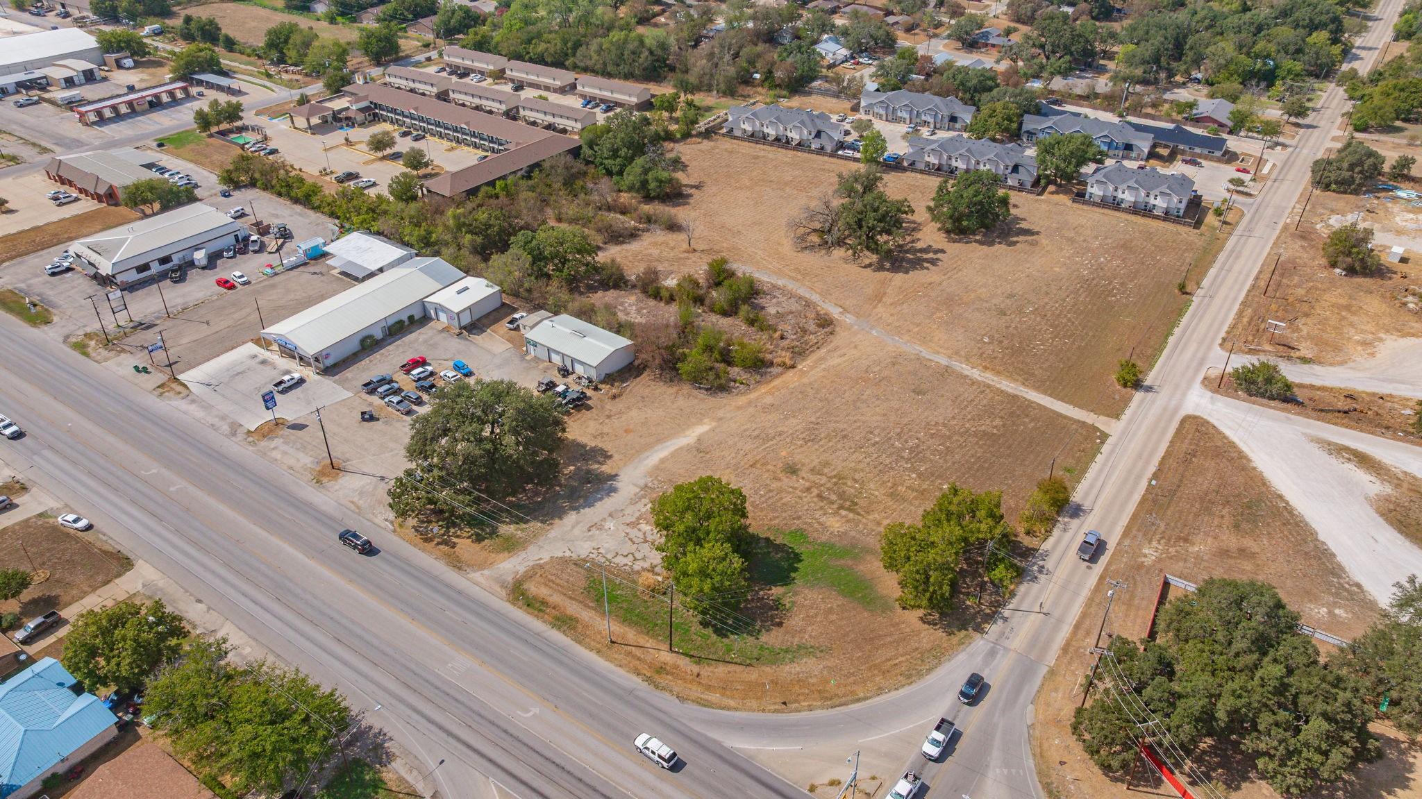 main property photo 13