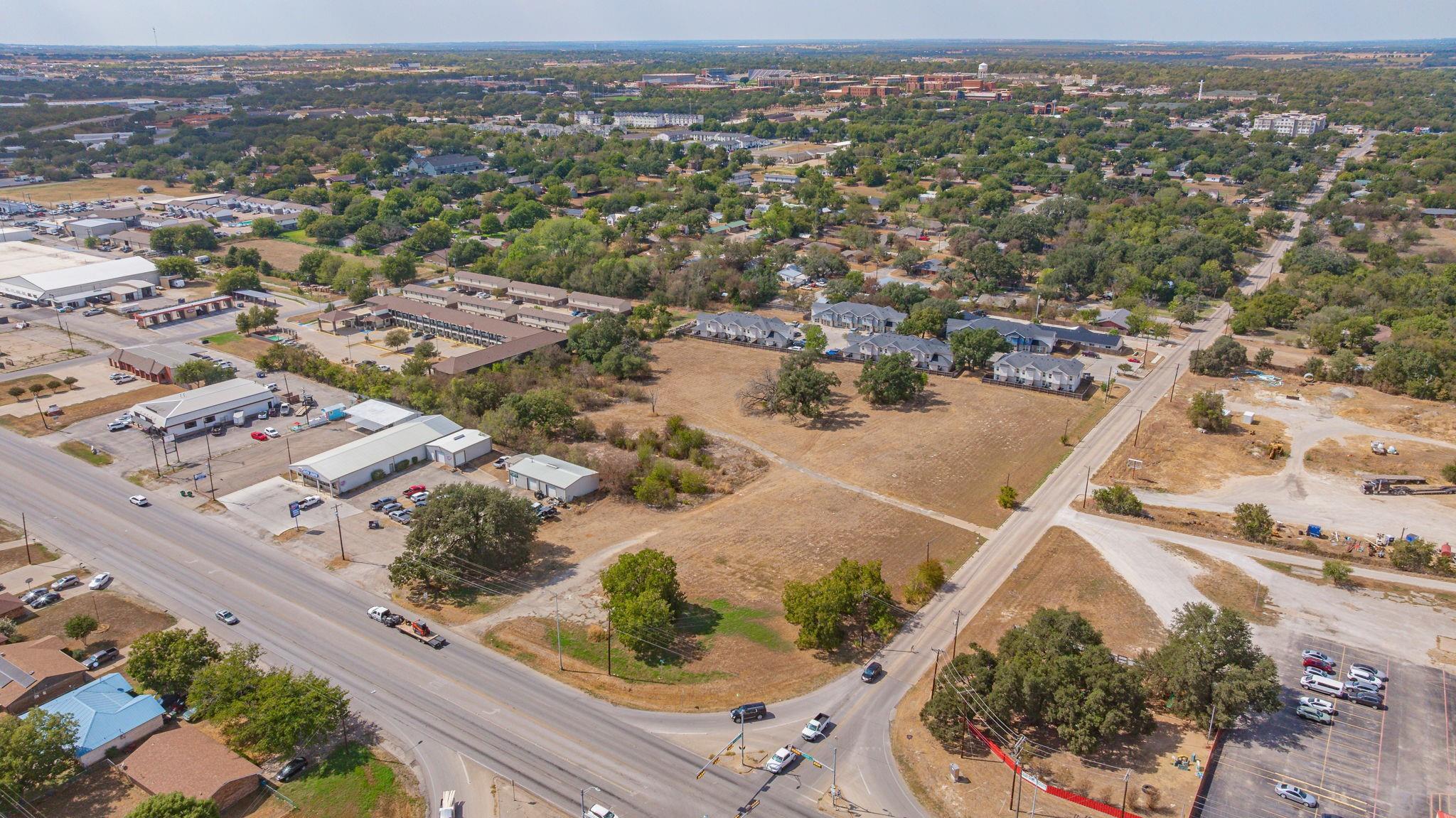 main property photo 15